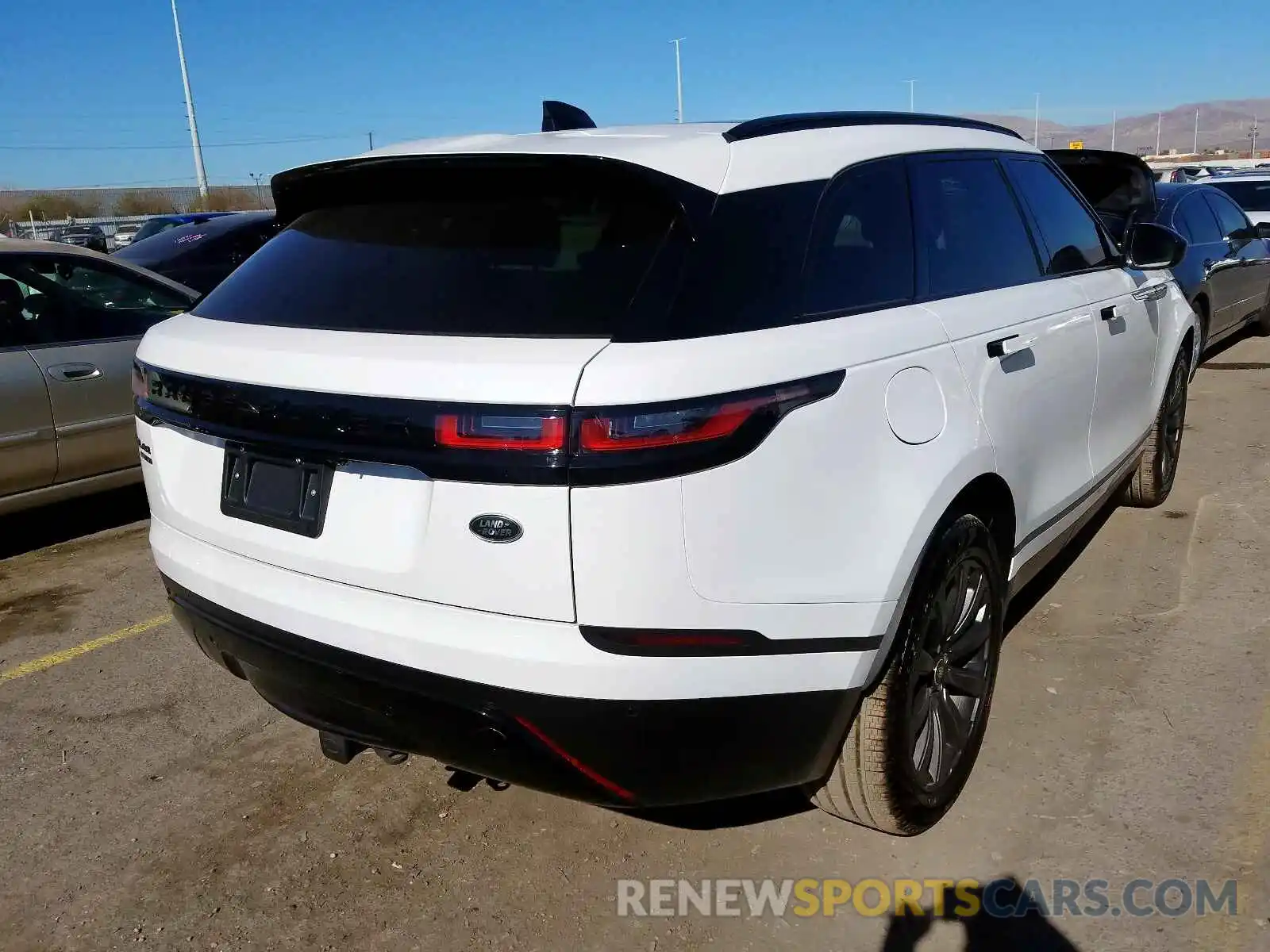 4 Photograph of a damaged car SALYB2EN3KA233003 LAND ROVER RANGE ROVE 2019