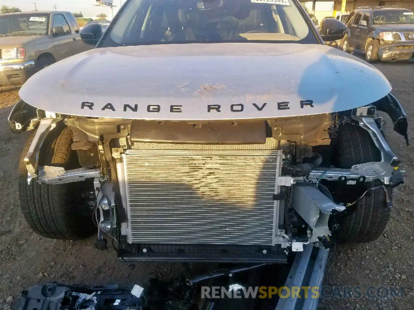 9 Photograph of a damaged car SALYB2FV4KA226429 LAND ROVER RANGE ROVE 2019