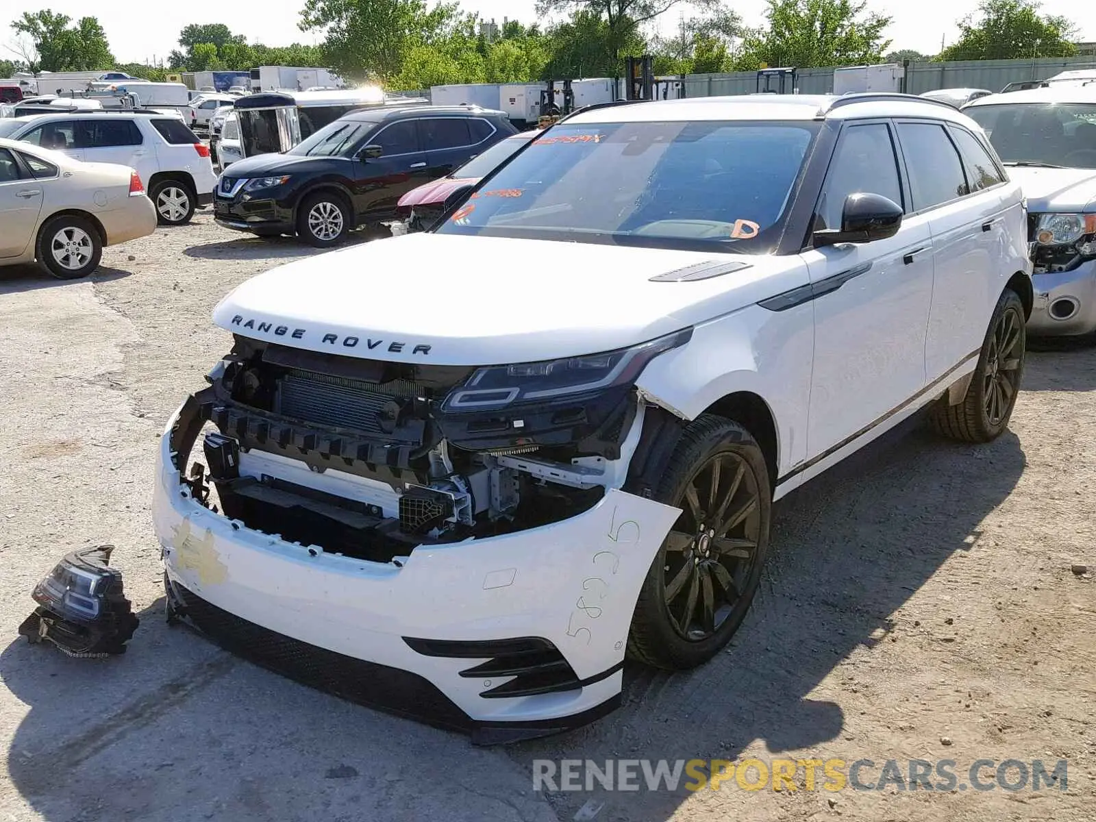 2 Photograph of a damaged car SALYL2EX2KA797286 LAND ROVER RANGE ROVE 2019