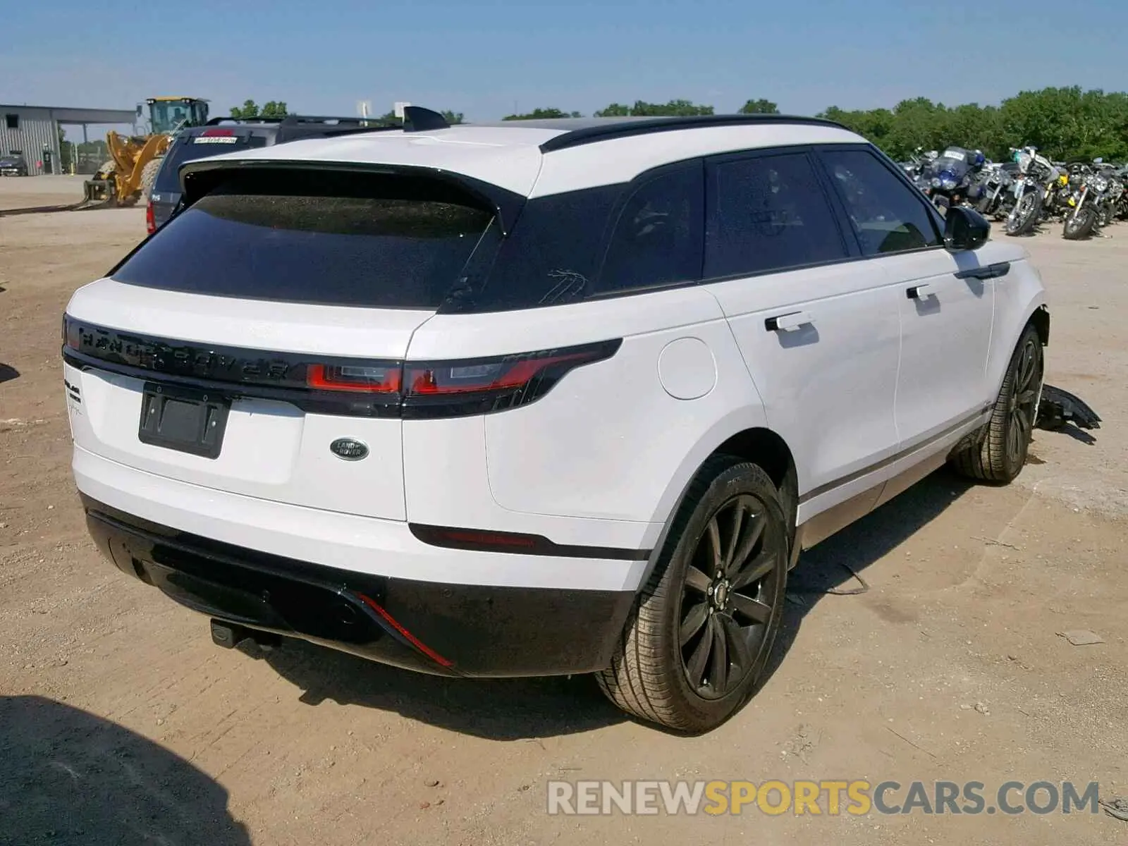 4 Photograph of a damaged car SALYL2EX2KA797286 LAND ROVER RANGE ROVE 2019