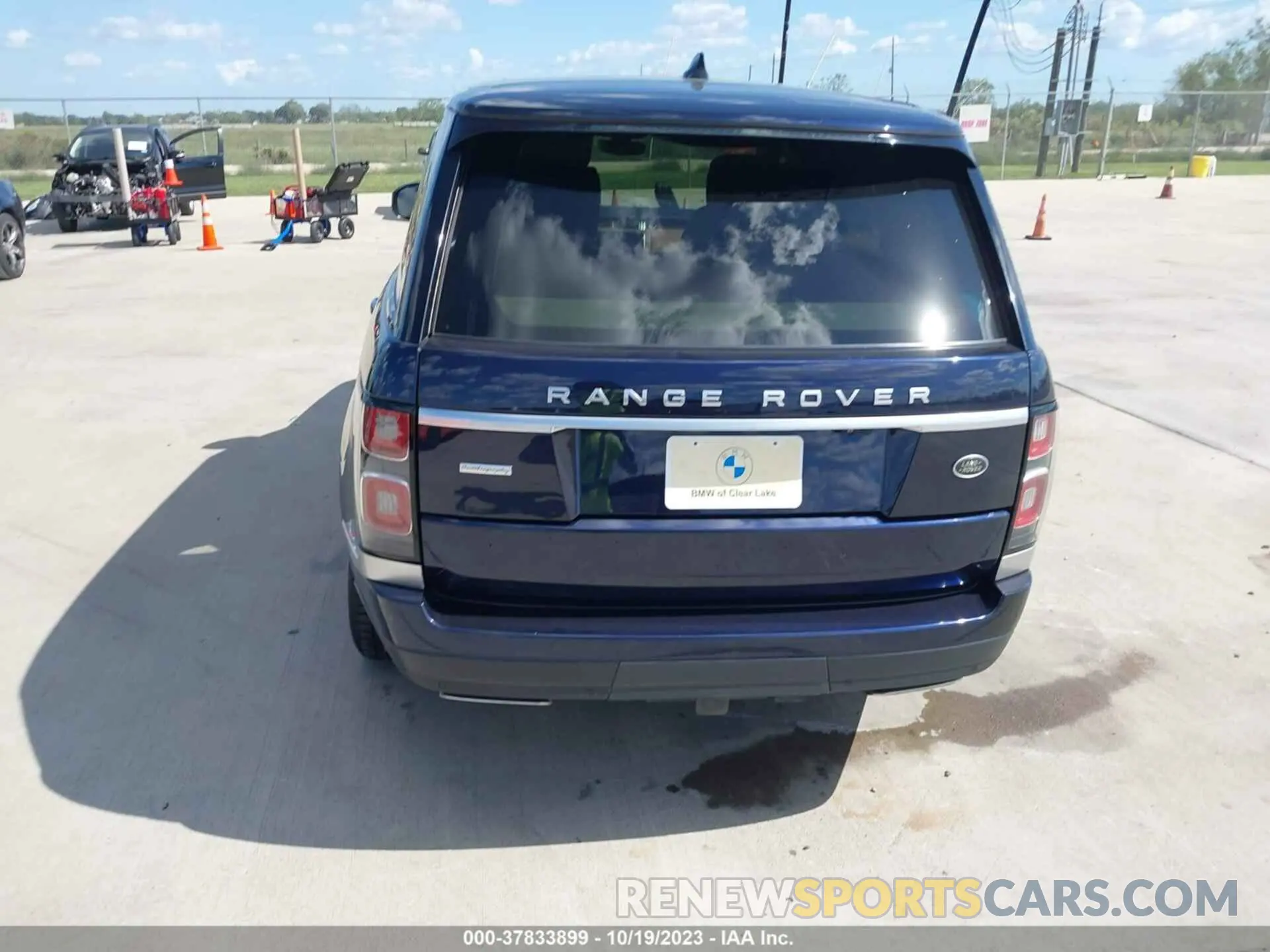 16 Photograph of a damaged car SALGV5RE6JA504424 LAND ROVER RANGE ROVER 2018