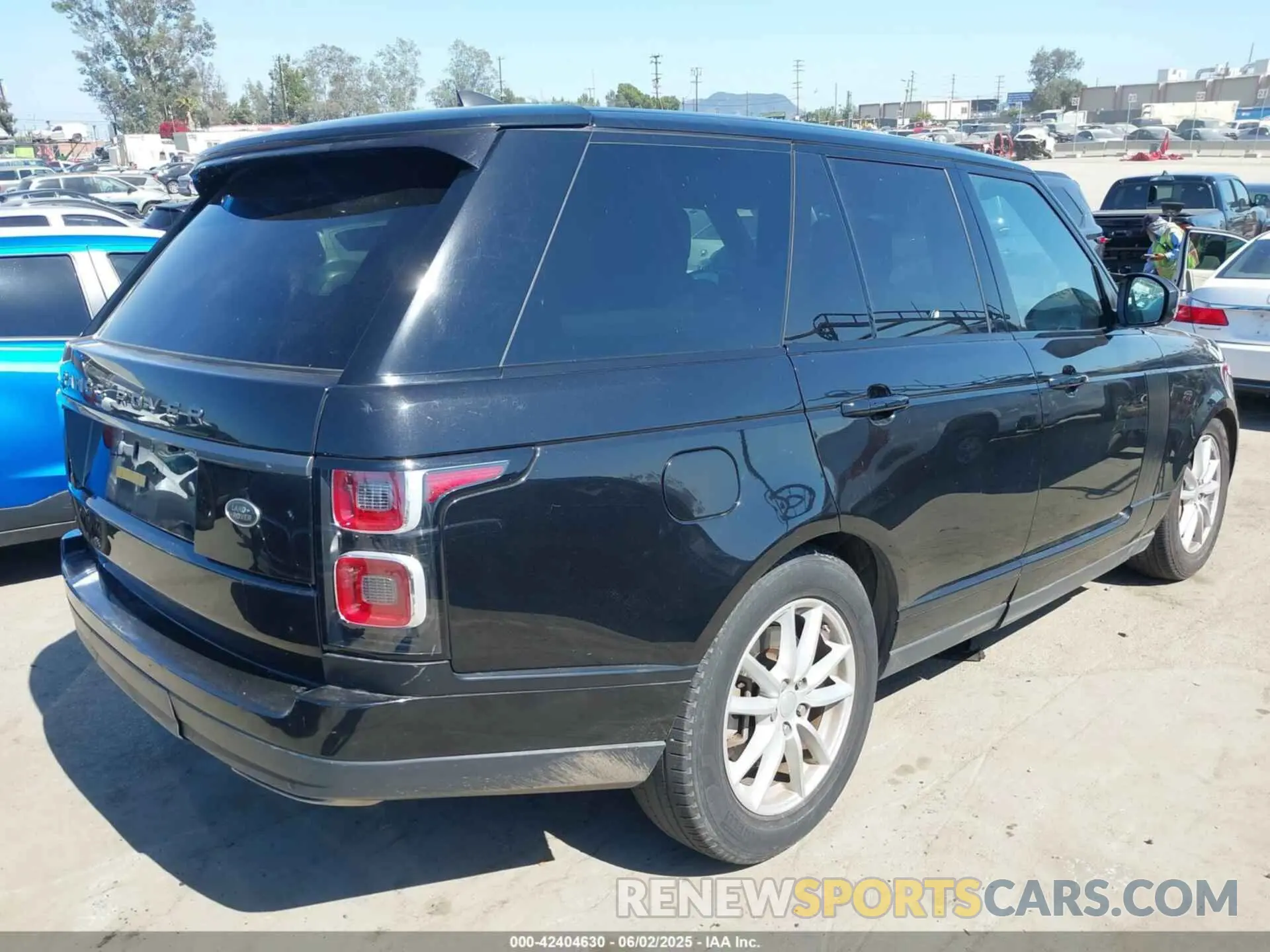 4 Photograph of a damaged car SALGR2RV2KA530281 LAND ROVER RANGE ROVER 2019