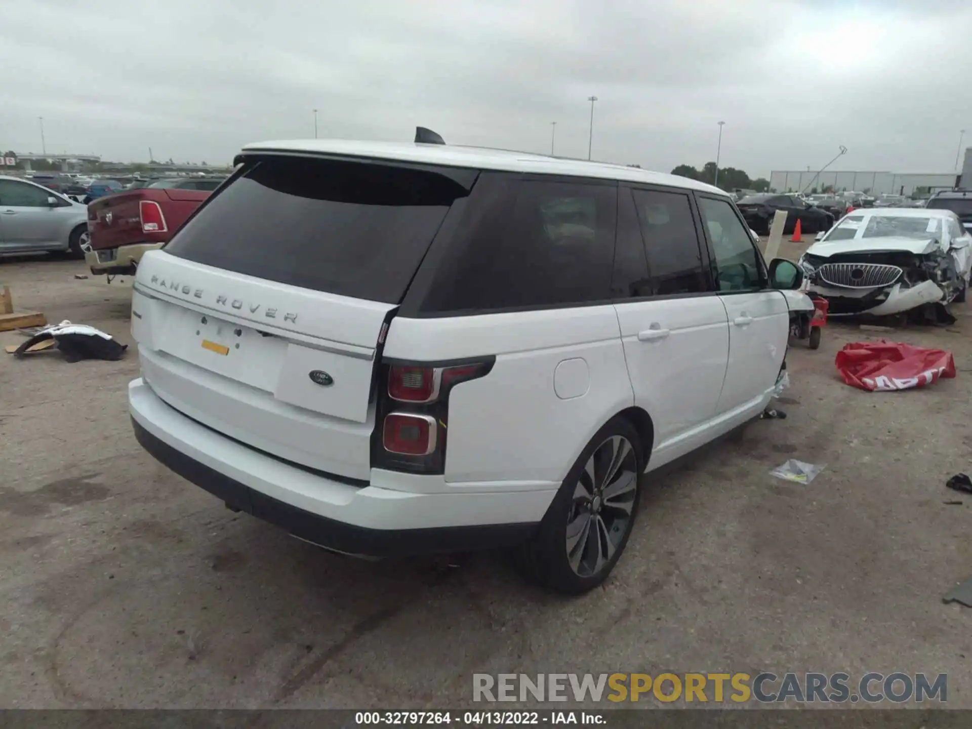 4 Photograph of a damaged car SALGS2RE0KA543177 LAND ROVER RANGE ROVER 2019