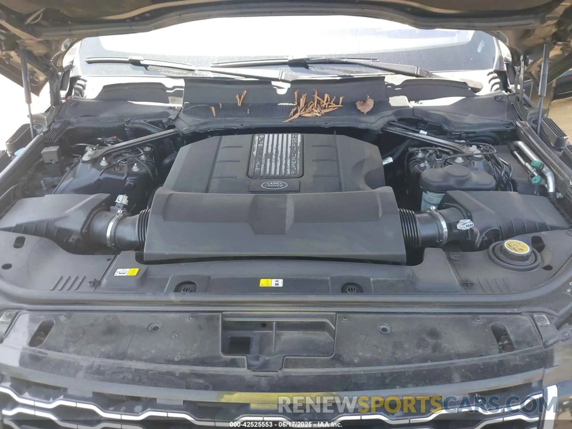 10 Photograph of a damaged car SALGS2RE3KA525210 LAND ROVER RANGE ROVER 2019