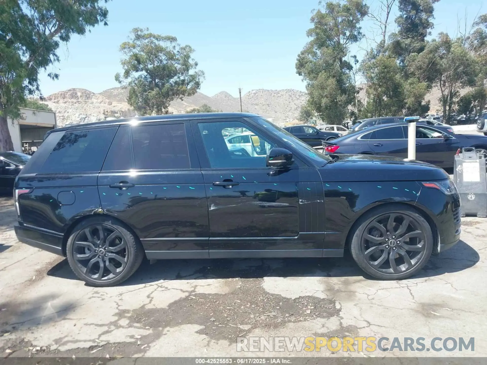 14 Photograph of a damaged car SALGS2RE3KA525210 LAND ROVER RANGE ROVER 2019
