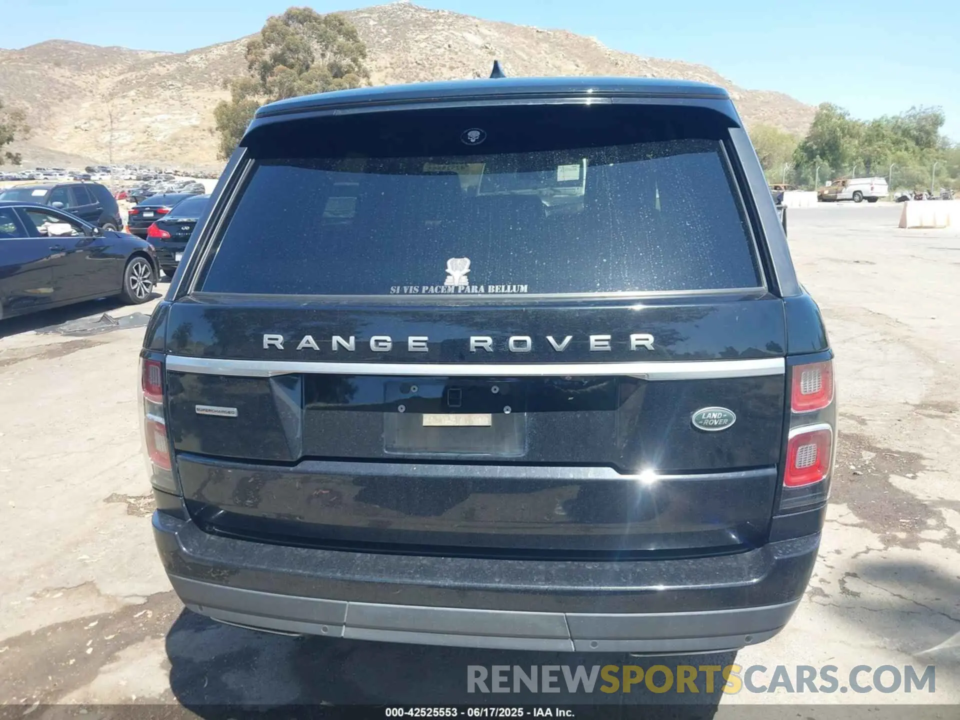 17 Photograph of a damaged car SALGS2RE3KA525210 LAND ROVER RANGE ROVER 2019