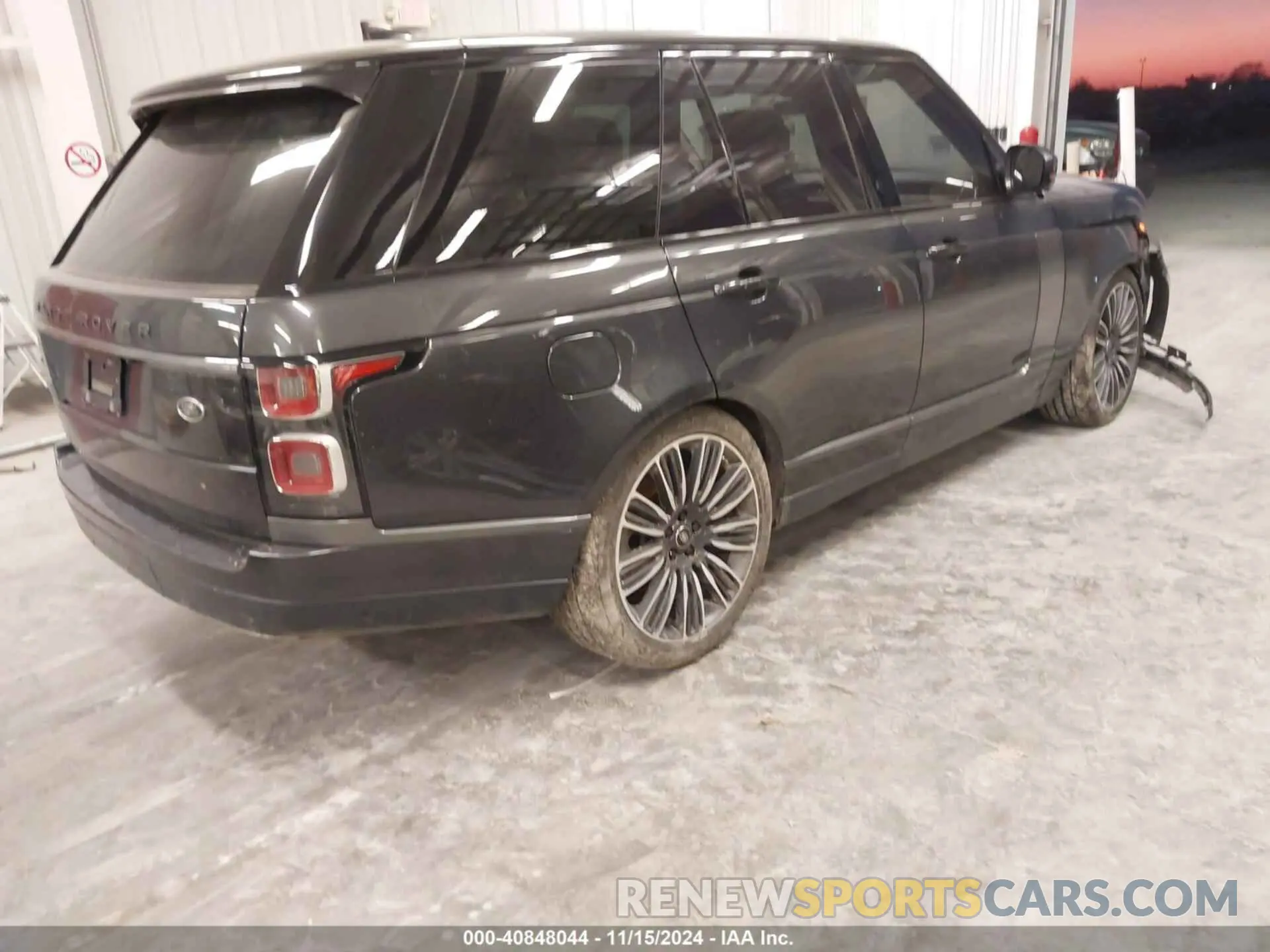 4 Photograph of a damaged car SALGS2RE5KA560508 LAND ROVER RANGE ROVER 2019