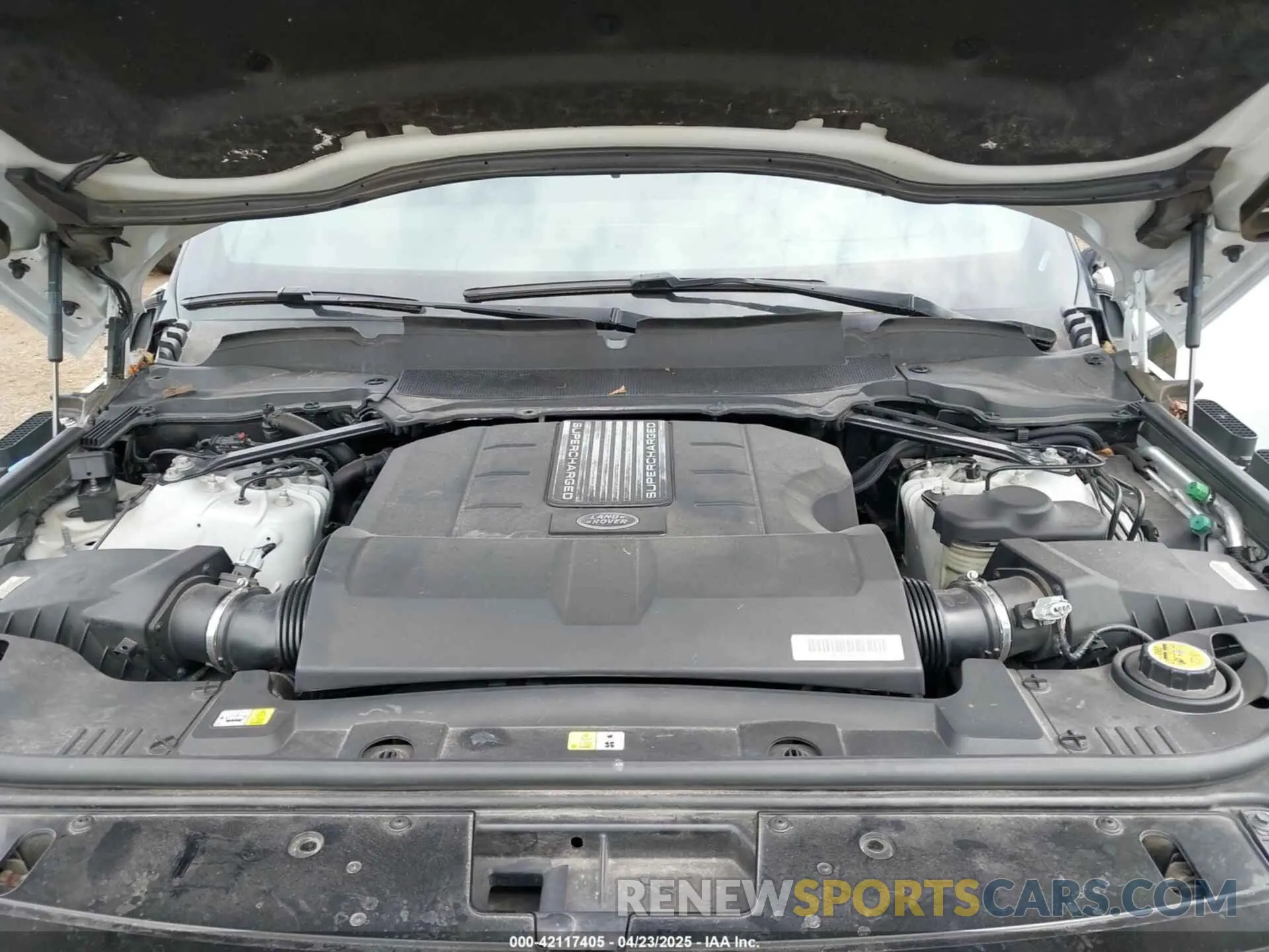 10 Photograph of a damaged car SALGS2RE6KA535049 LAND ROVER RANGE ROVER 2019