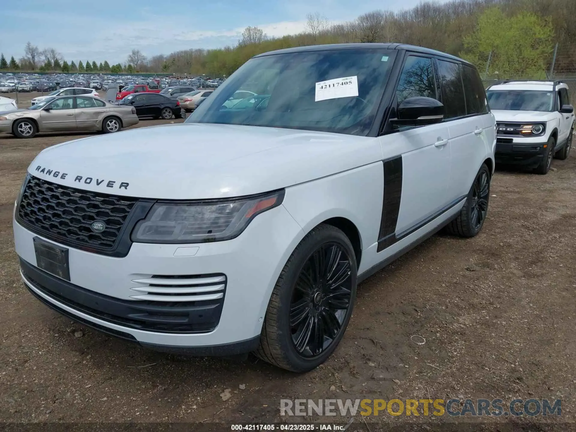 2 Photograph of a damaged car SALGS2RE6KA535049 LAND ROVER RANGE ROVER 2019