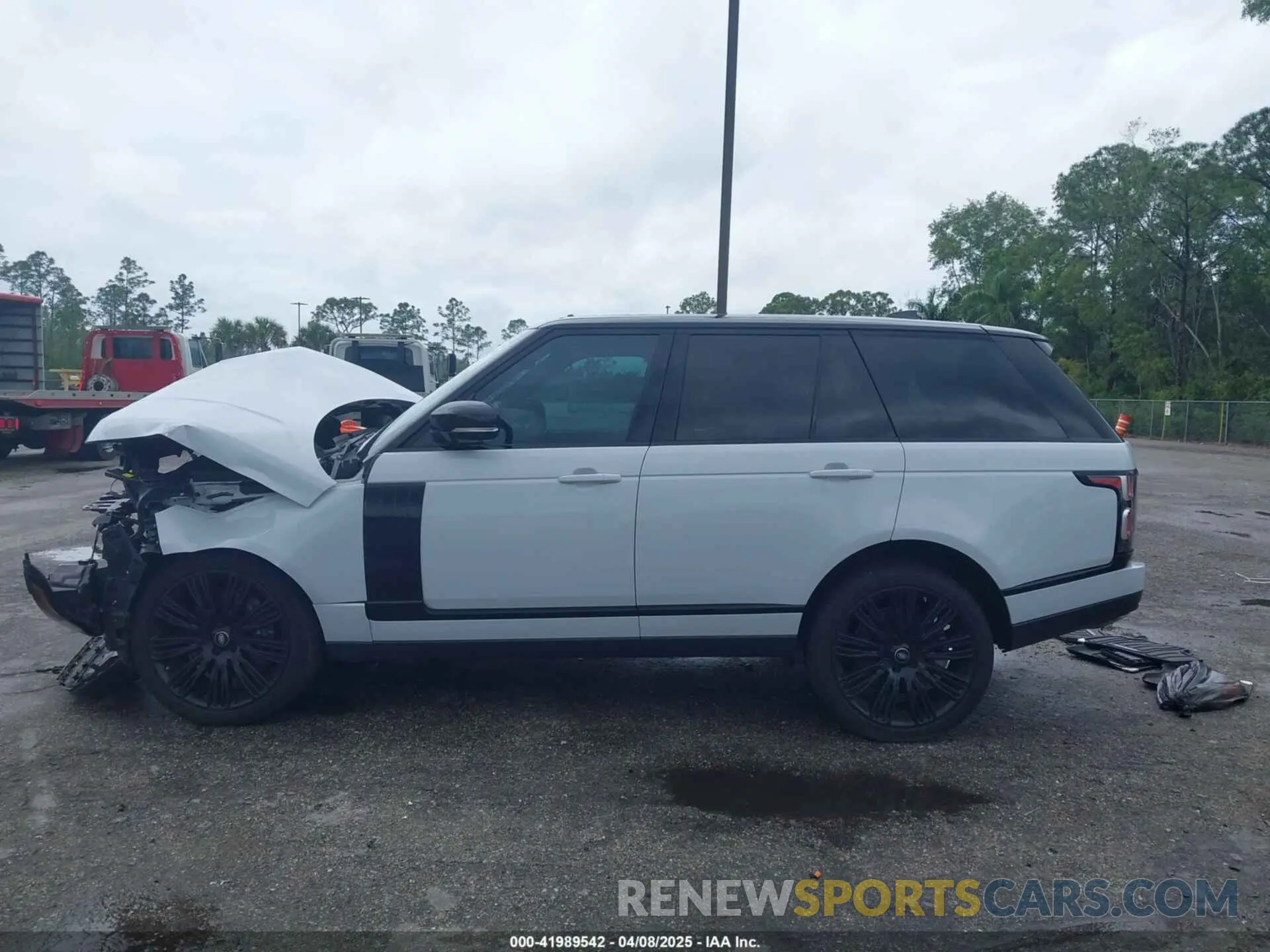 14 Photograph of a damaged car SALGS2RE8KA541001 LAND ROVER RANGE ROVER 2019