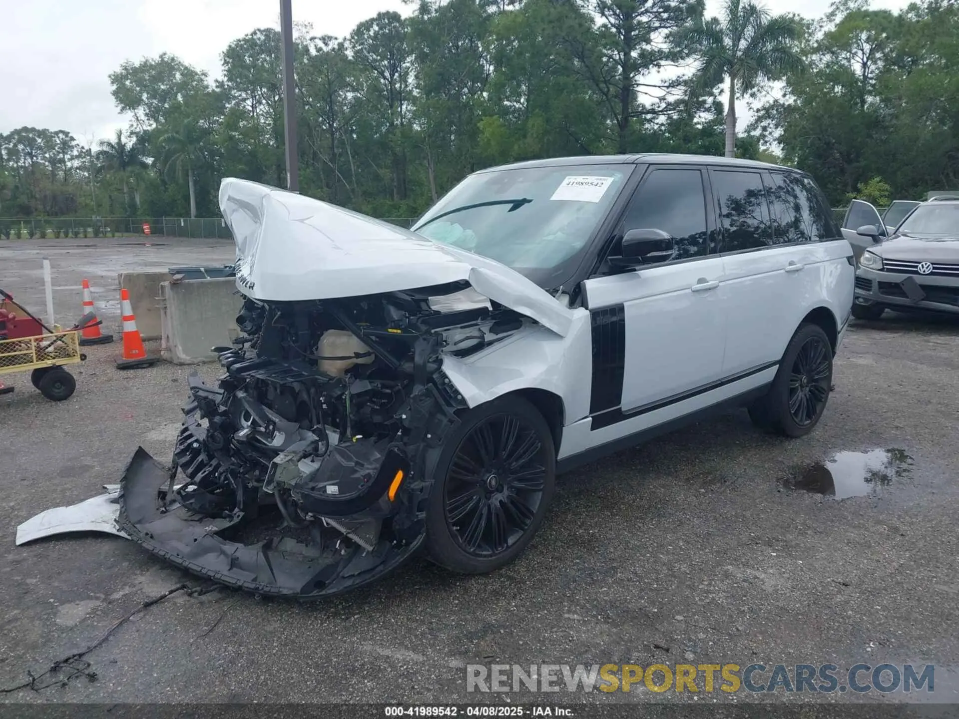 2 Photograph of a damaged car SALGS2RE8KA541001 LAND ROVER RANGE ROVER 2019