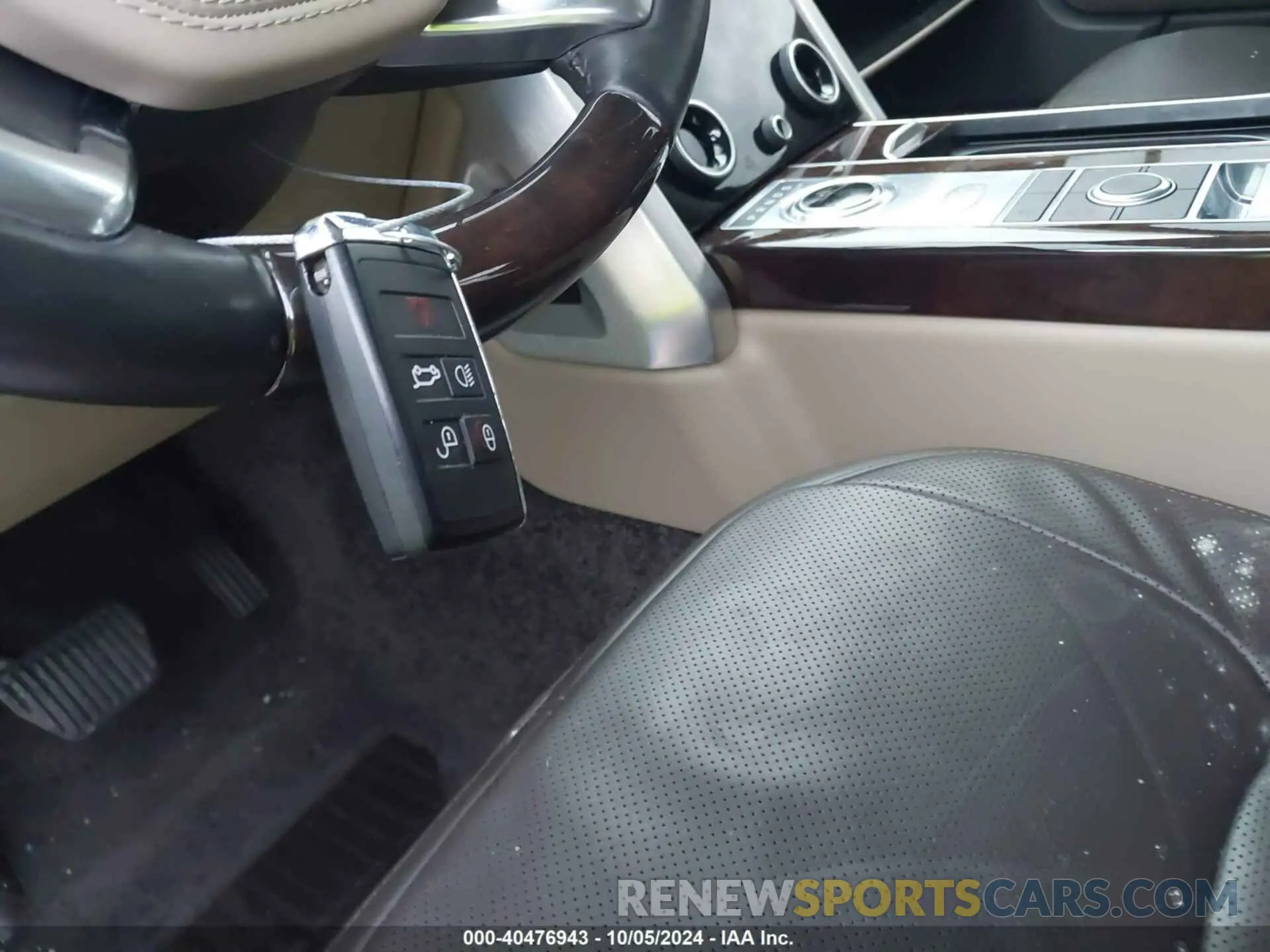 11 Photograph of a damaged car SALGS2REXKA563937 LAND ROVER RANGE ROVER 2019