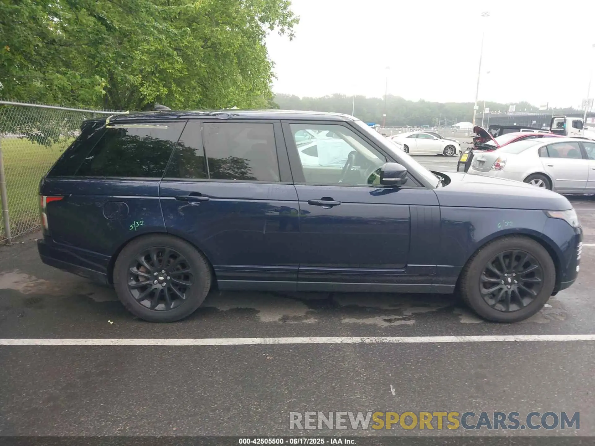 17 Photograph of a damaged car SALGS2RK3KA542336 LAND ROVER RANGE ROVER 2019