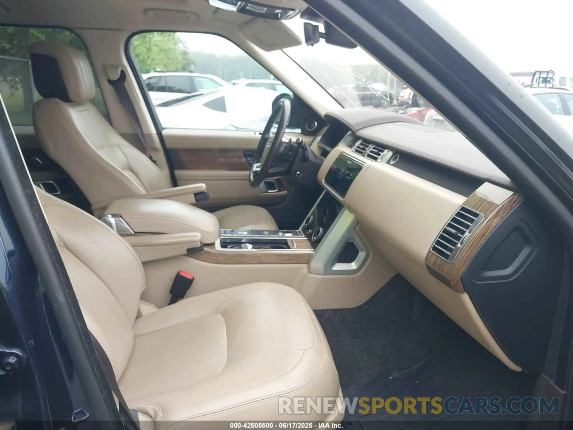 5 Photograph of a damaged car SALGS2RK3KA542336 LAND ROVER RANGE ROVER 2019