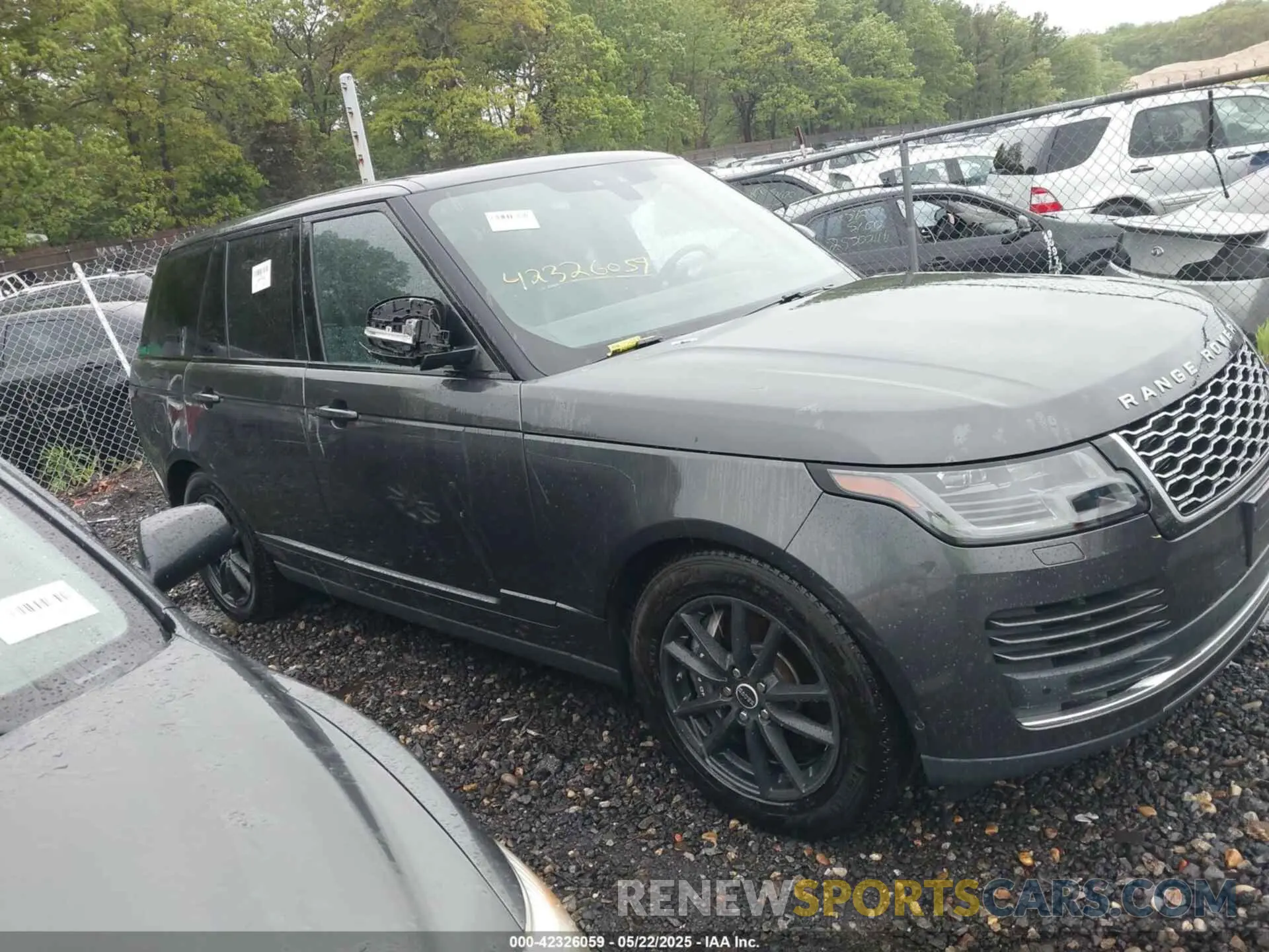 12 Photograph of a damaged car SALGS2SV0KA520119 LAND ROVER RANGE ROVER 2019