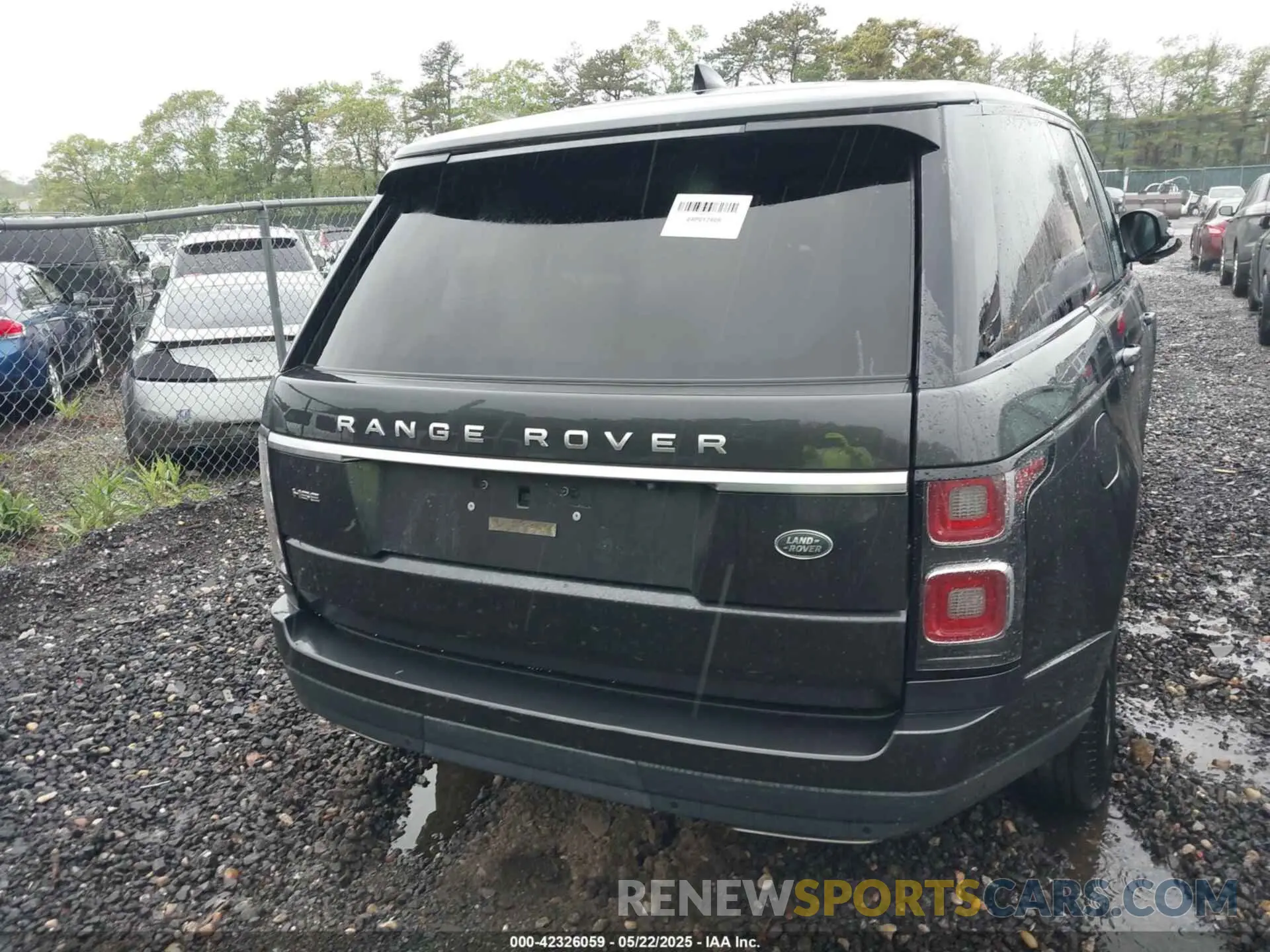 15 Photograph of a damaged car SALGS2SV0KA520119 LAND ROVER RANGE ROVER 2019