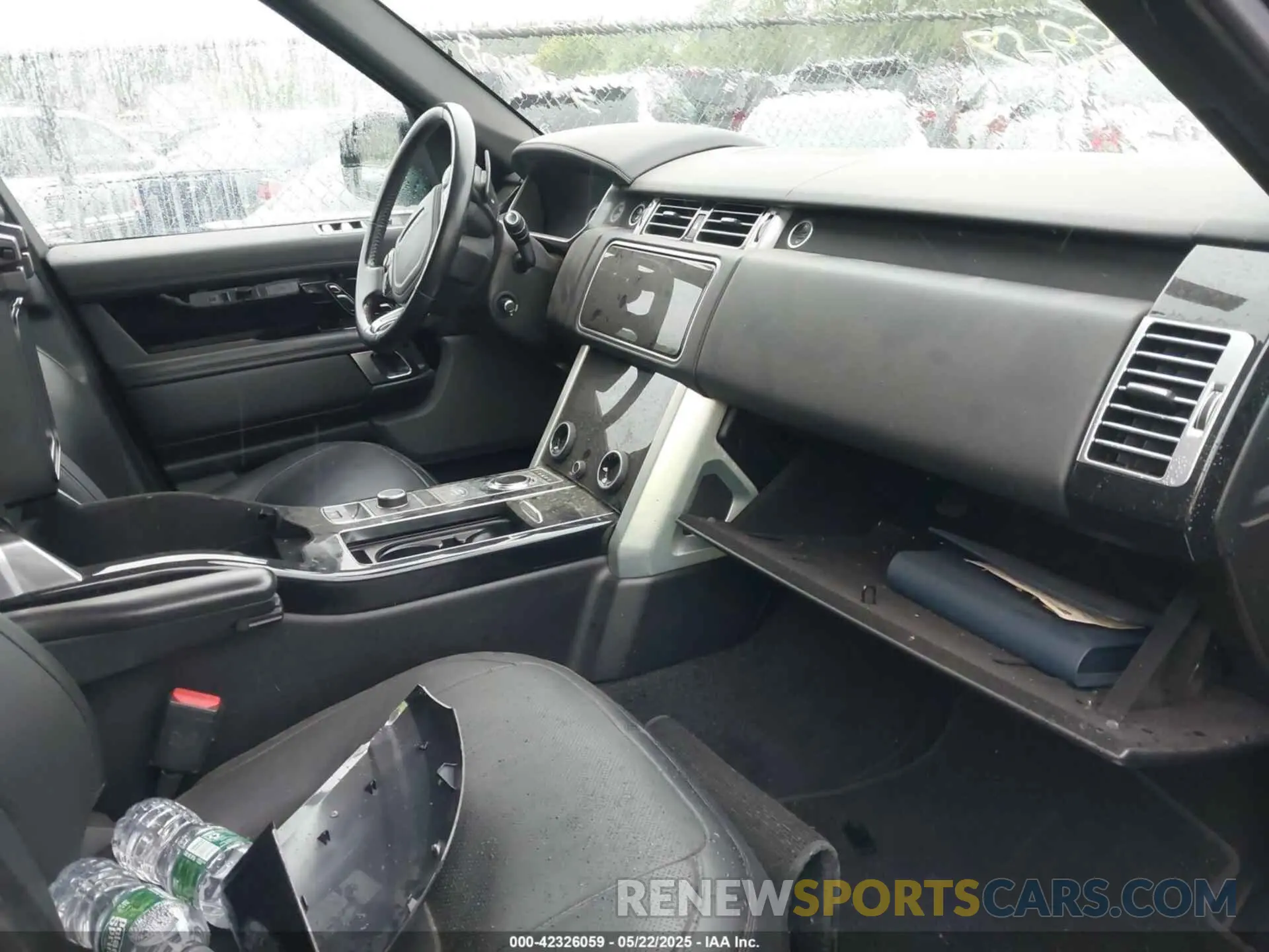 5 Photograph of a damaged car SALGS2SV0KA520119 LAND ROVER RANGE ROVER 2019