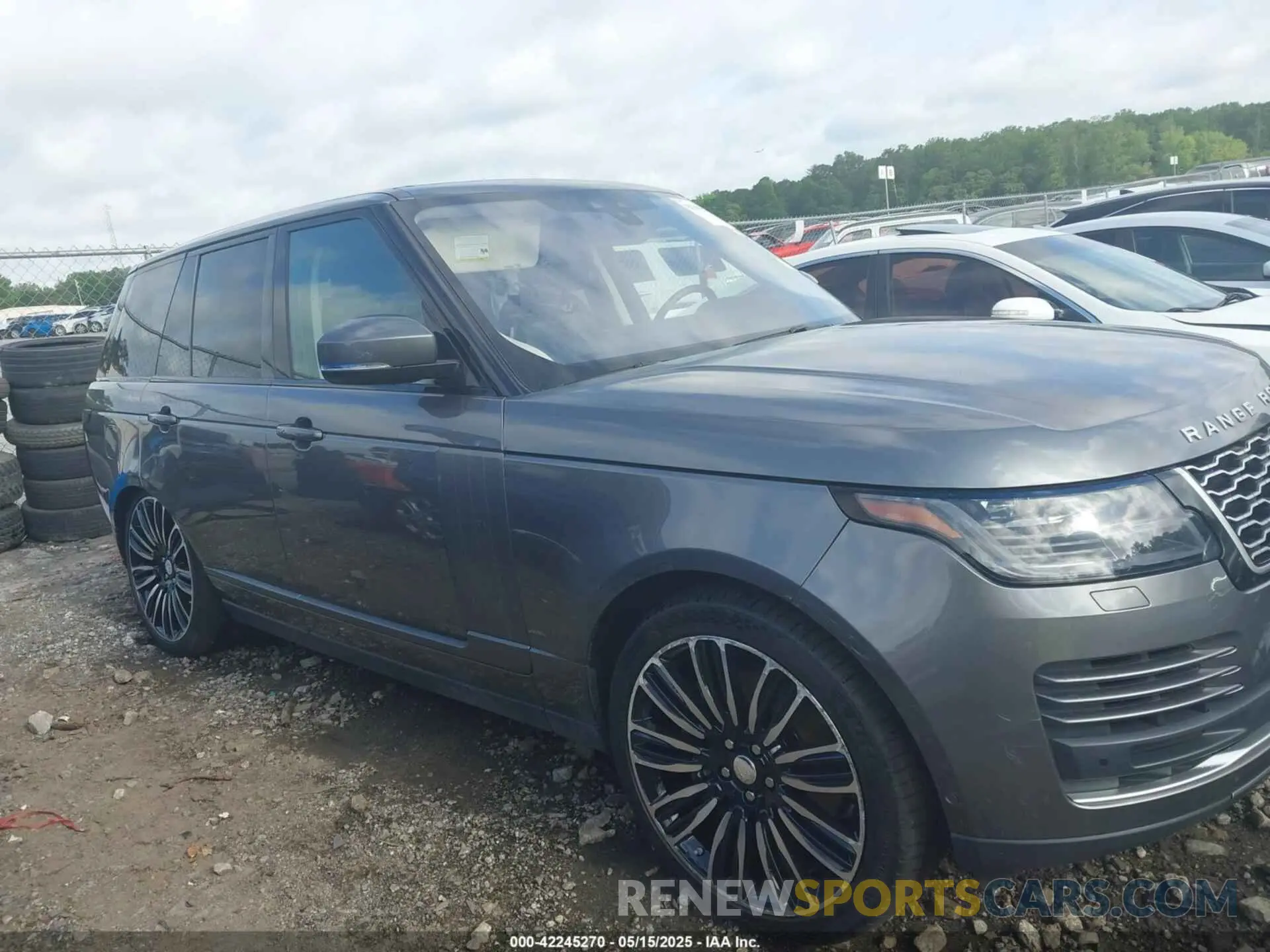 13 Photograph of a damaged car SALGS2SV0KA537745 LAND ROVER RANGE ROVER 2019