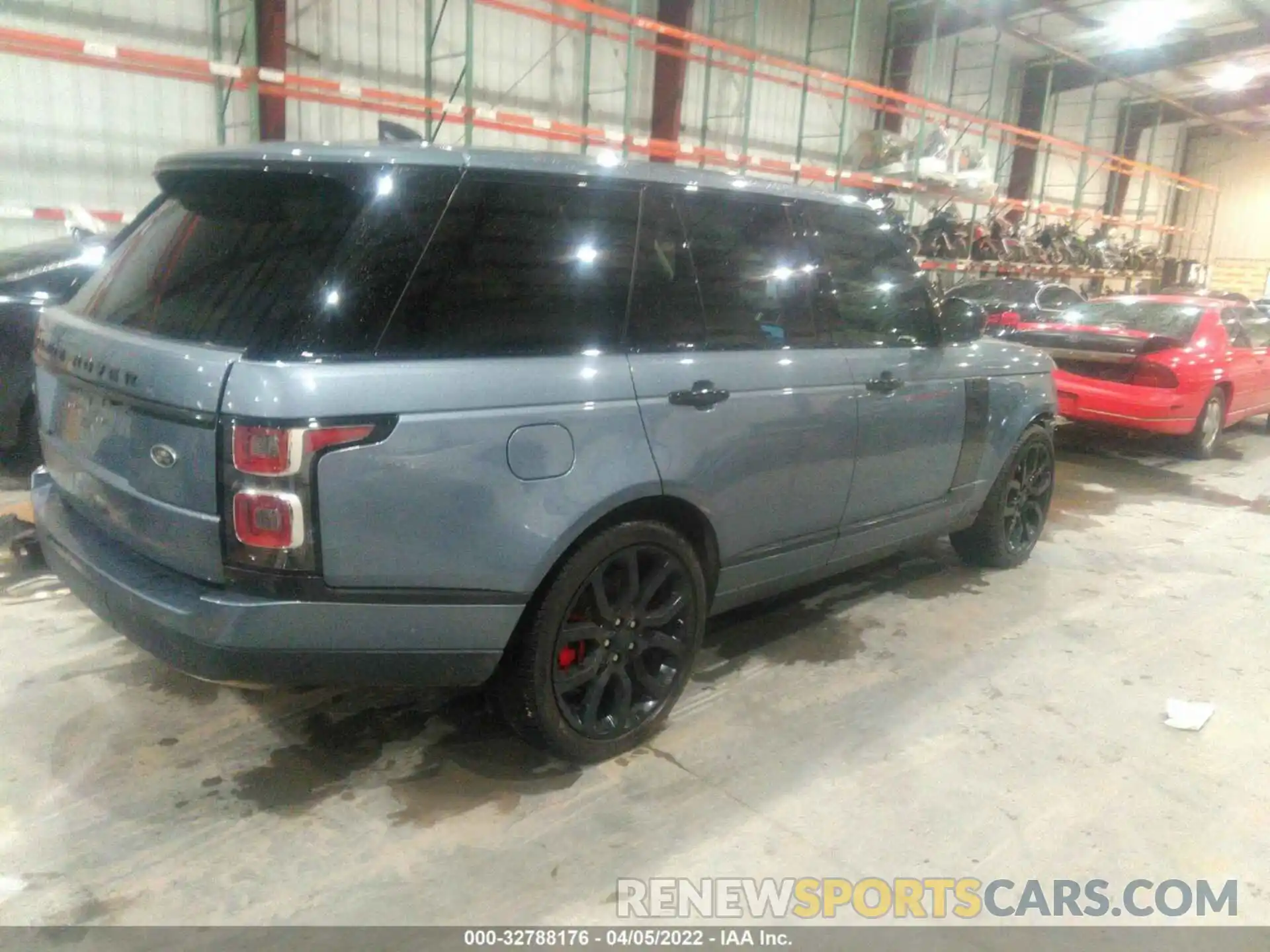 4 Photograph of a damaged car SALGS2SV0KA548227 LAND ROVER RANGE ROVER 2019