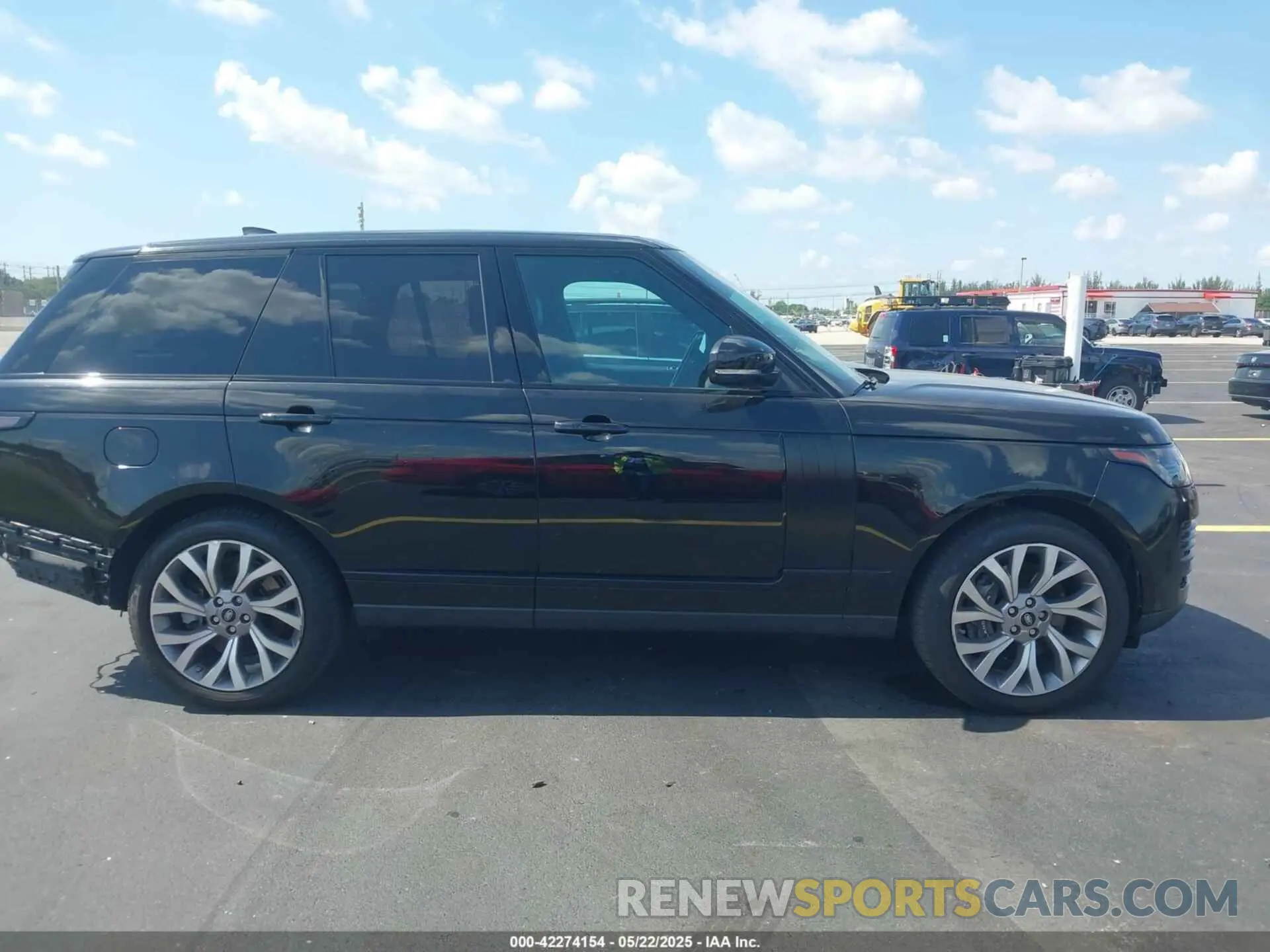 14 Photograph of a damaged car SALGS2SV0KA552908 LAND ROVER RANGE ROVER 2019