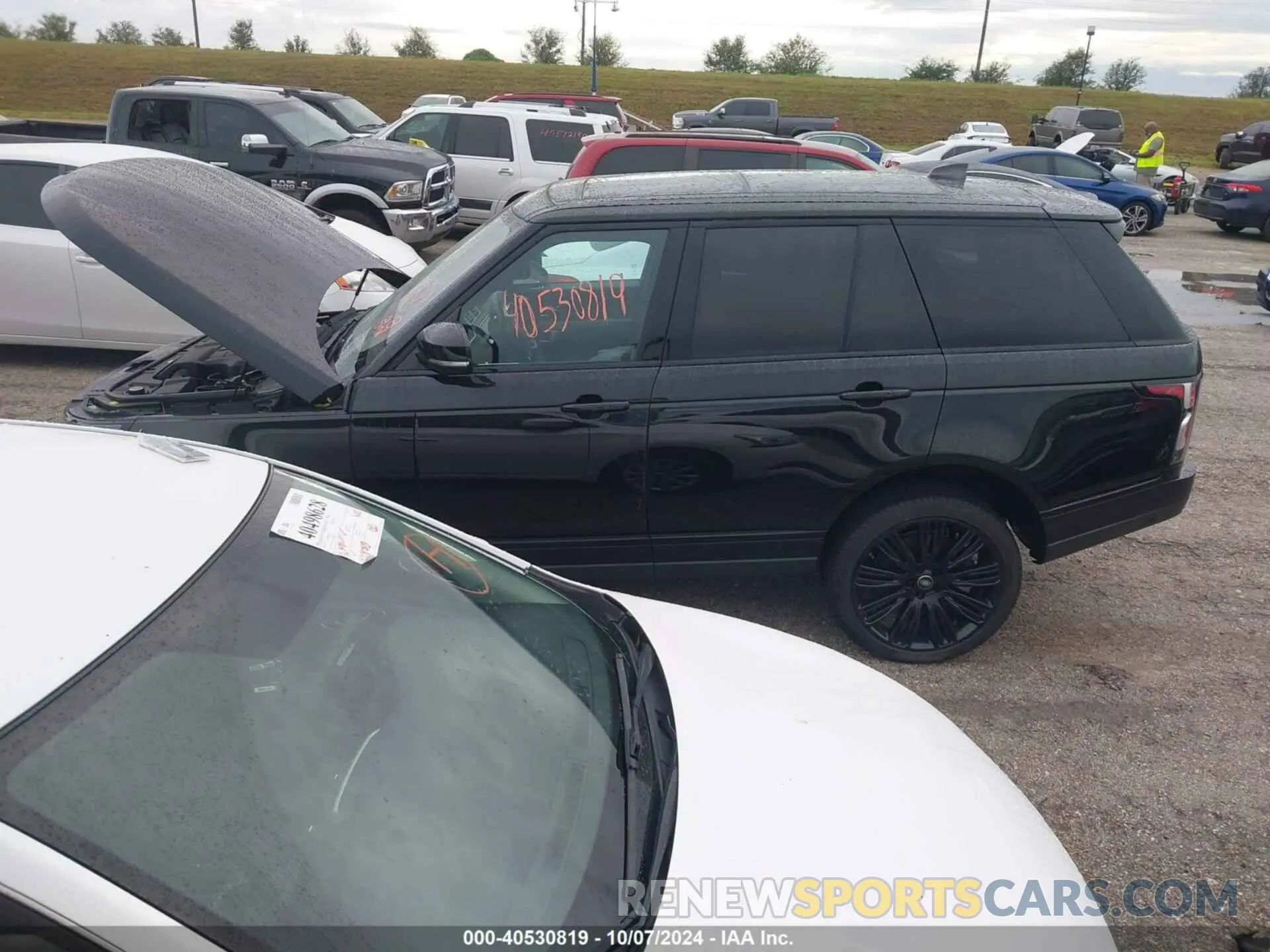 14 Photograph of a damaged car SALGS2SV0KA553721 LAND ROVER RANGE ROVER 2019