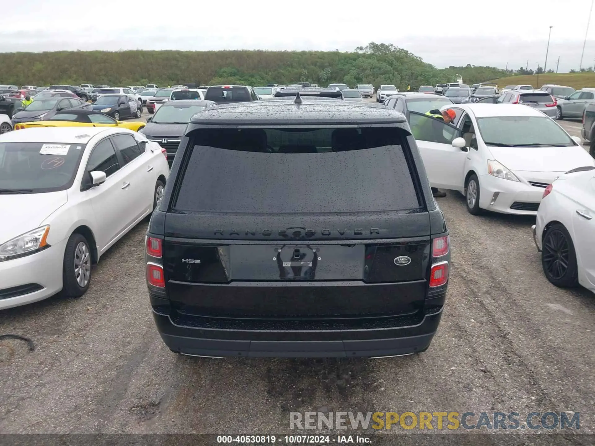 16 Photograph of a damaged car SALGS2SV0KA553721 LAND ROVER RANGE ROVER 2019