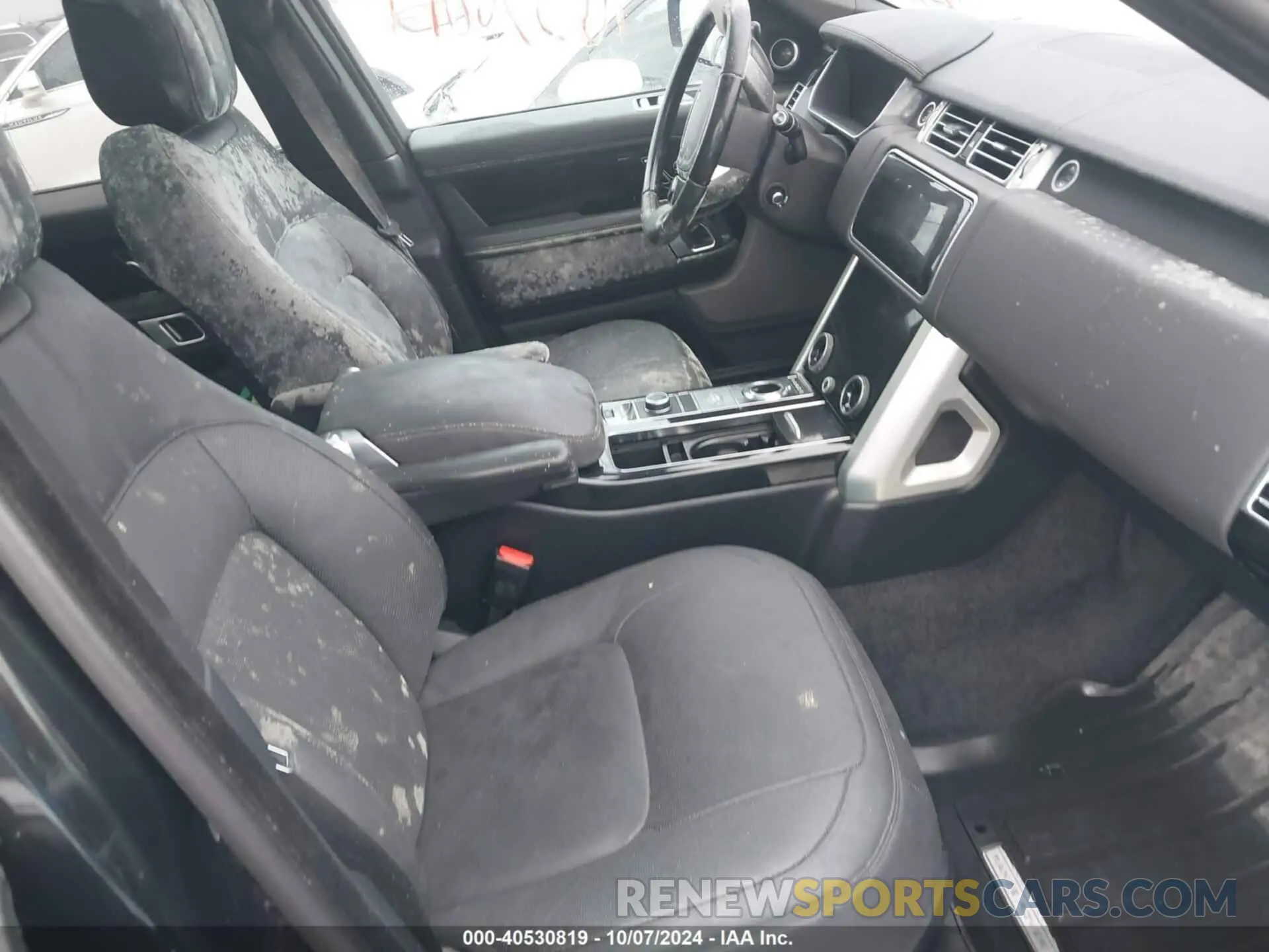 5 Photograph of a damaged car SALGS2SV0KA553721 LAND ROVER RANGE ROVER 2019