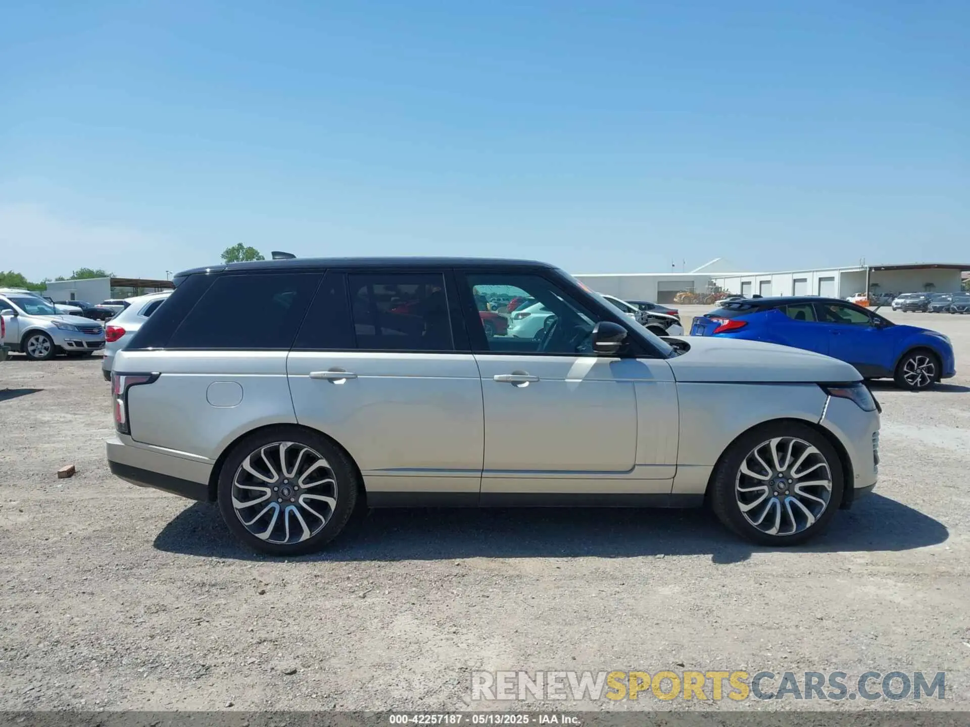 13 Photograph of a damaged car SALGS2SV2KA550061 LAND ROVER RANGE ROVER 2019