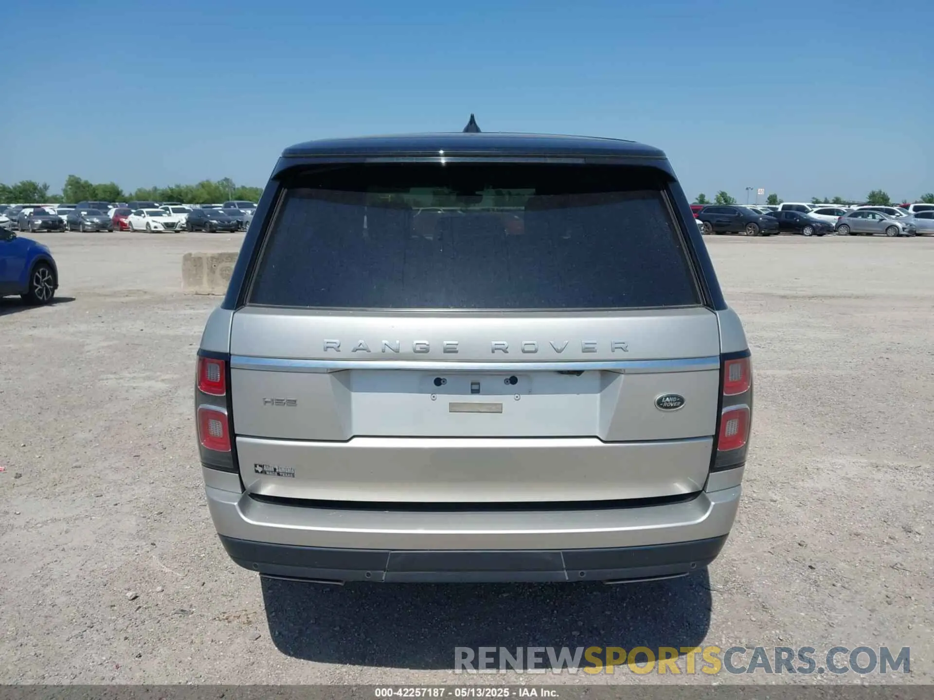 16 Photograph of a damaged car SALGS2SV2KA550061 LAND ROVER RANGE ROVER 2019