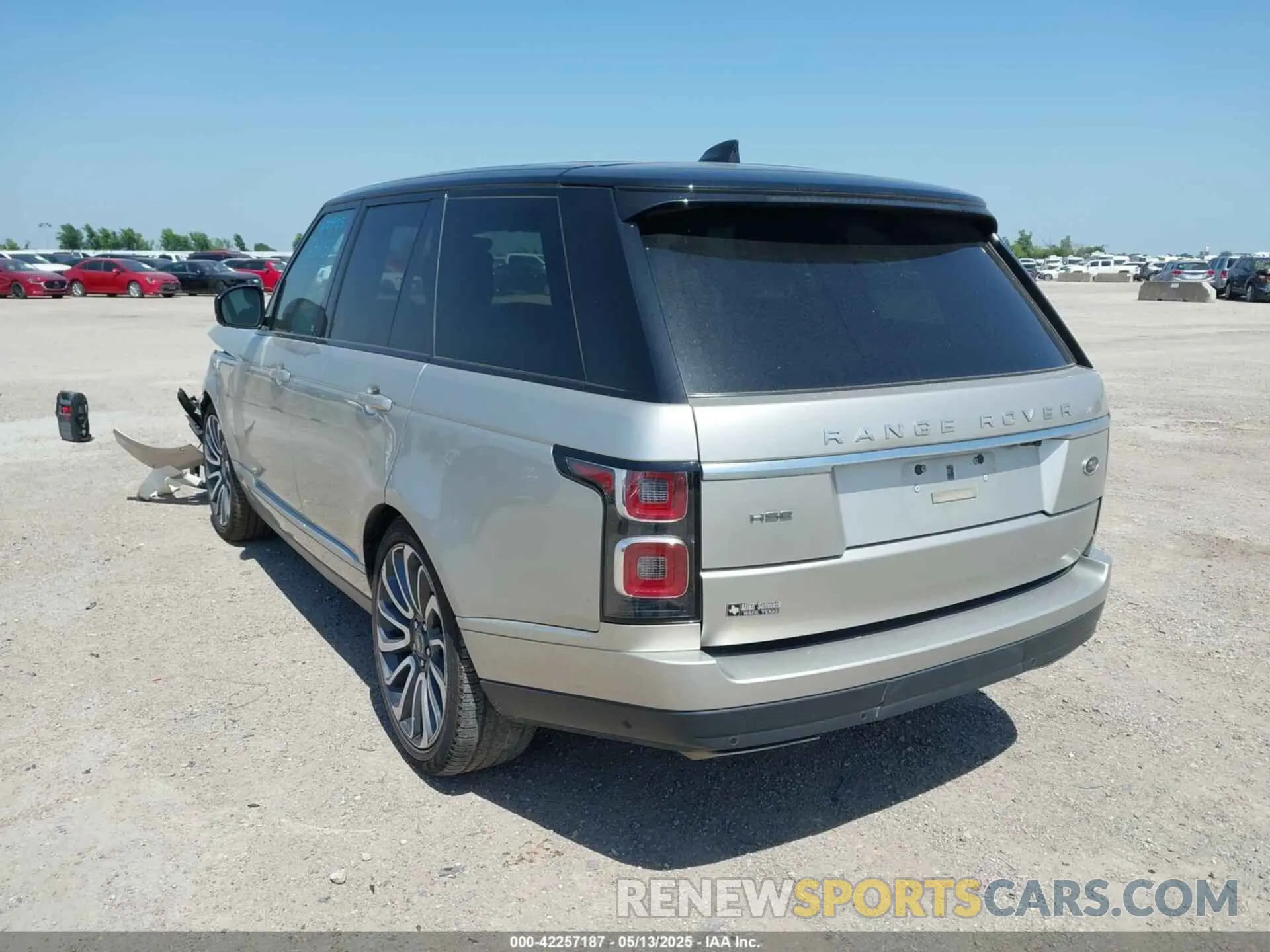 3 Photograph of a damaged car SALGS2SV2KA550061 LAND ROVER RANGE ROVER 2019