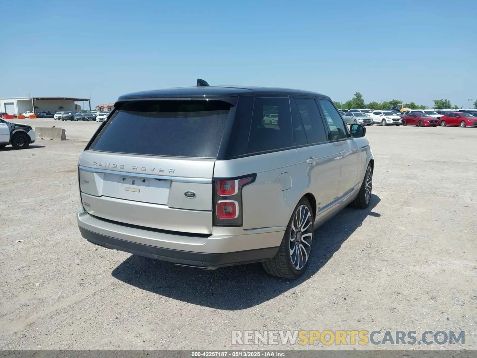 4 Photograph of a damaged car SALGS2SV2KA550061 LAND ROVER RANGE ROVER 2019