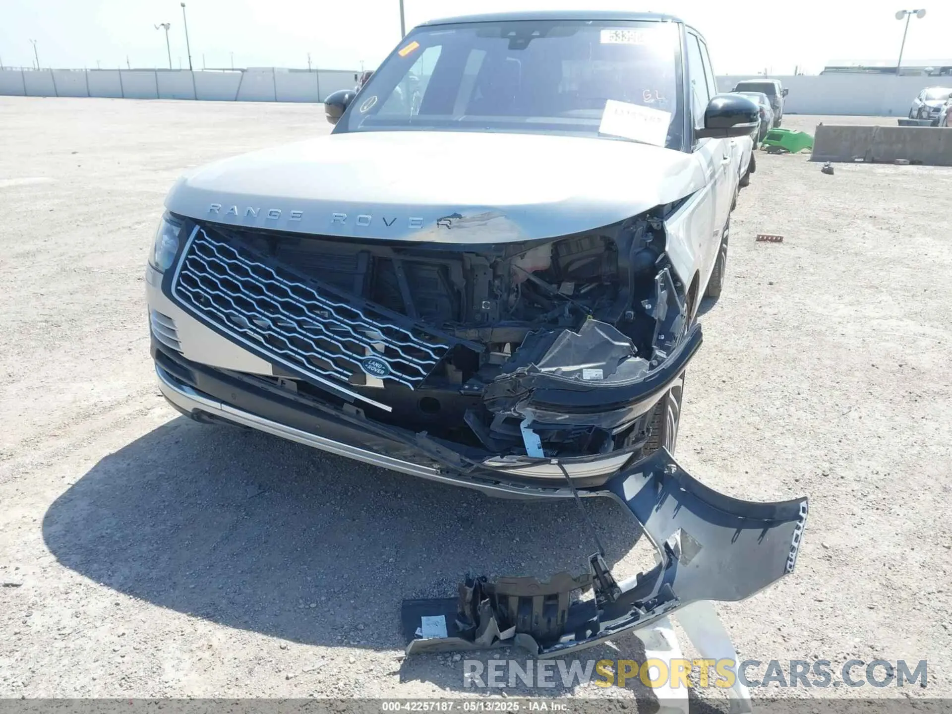 6 Photograph of a damaged car SALGS2SV2KA550061 LAND ROVER RANGE ROVER 2019