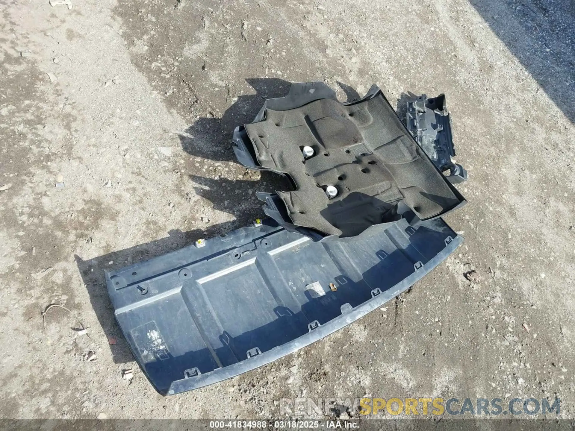 12 Photograph of a damaged car SALGS2SV2KA557849 LAND ROVER RANGE ROVER 2019