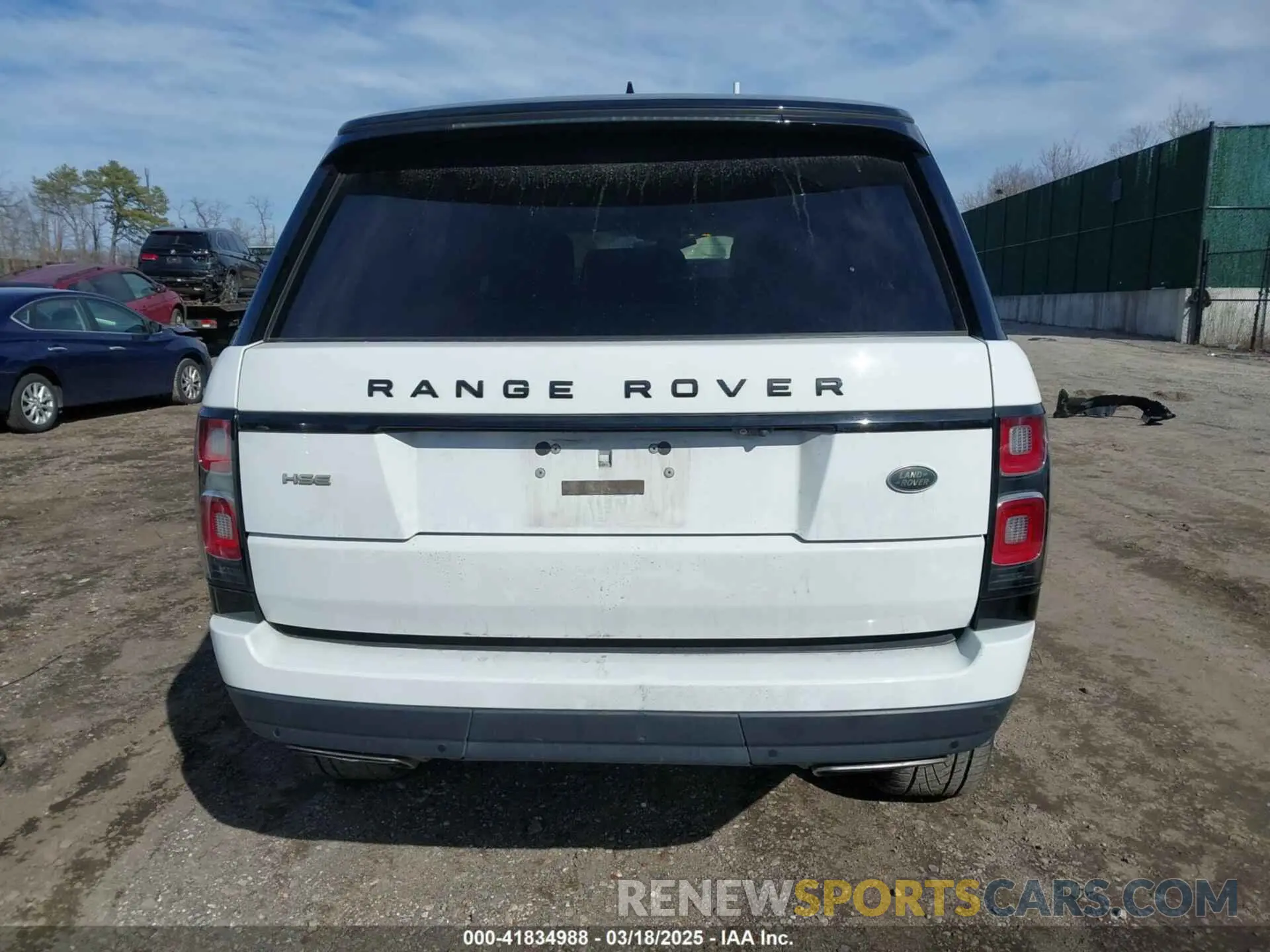 17 Photograph of a damaged car SALGS2SV2KA557849 LAND ROVER RANGE ROVER 2019