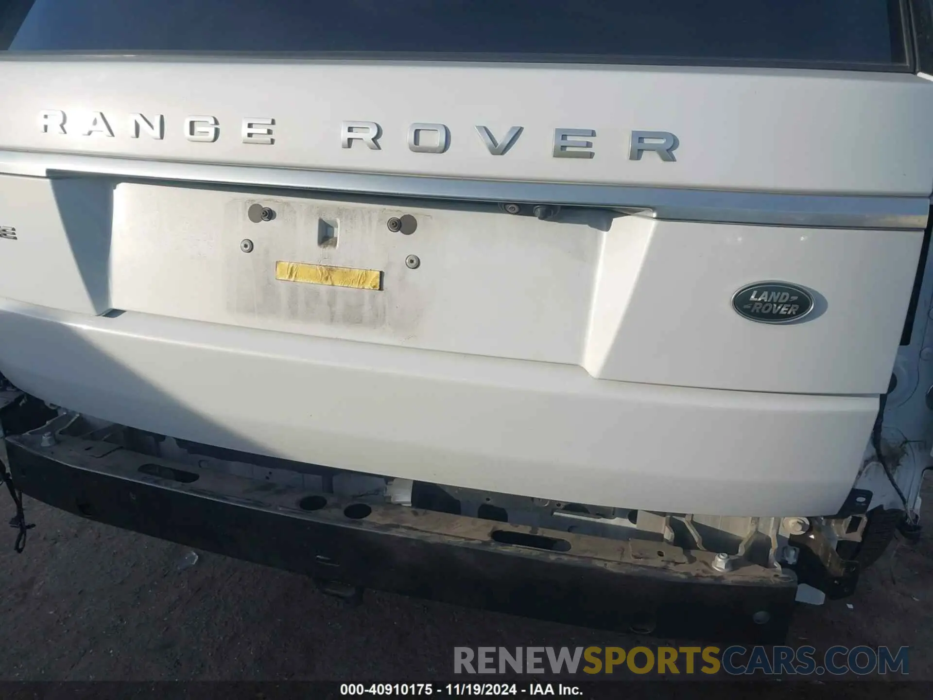 6 Photograph of a damaged car SALGS2SV3KA547623 LAND ROVER RANGE ROVER 2019