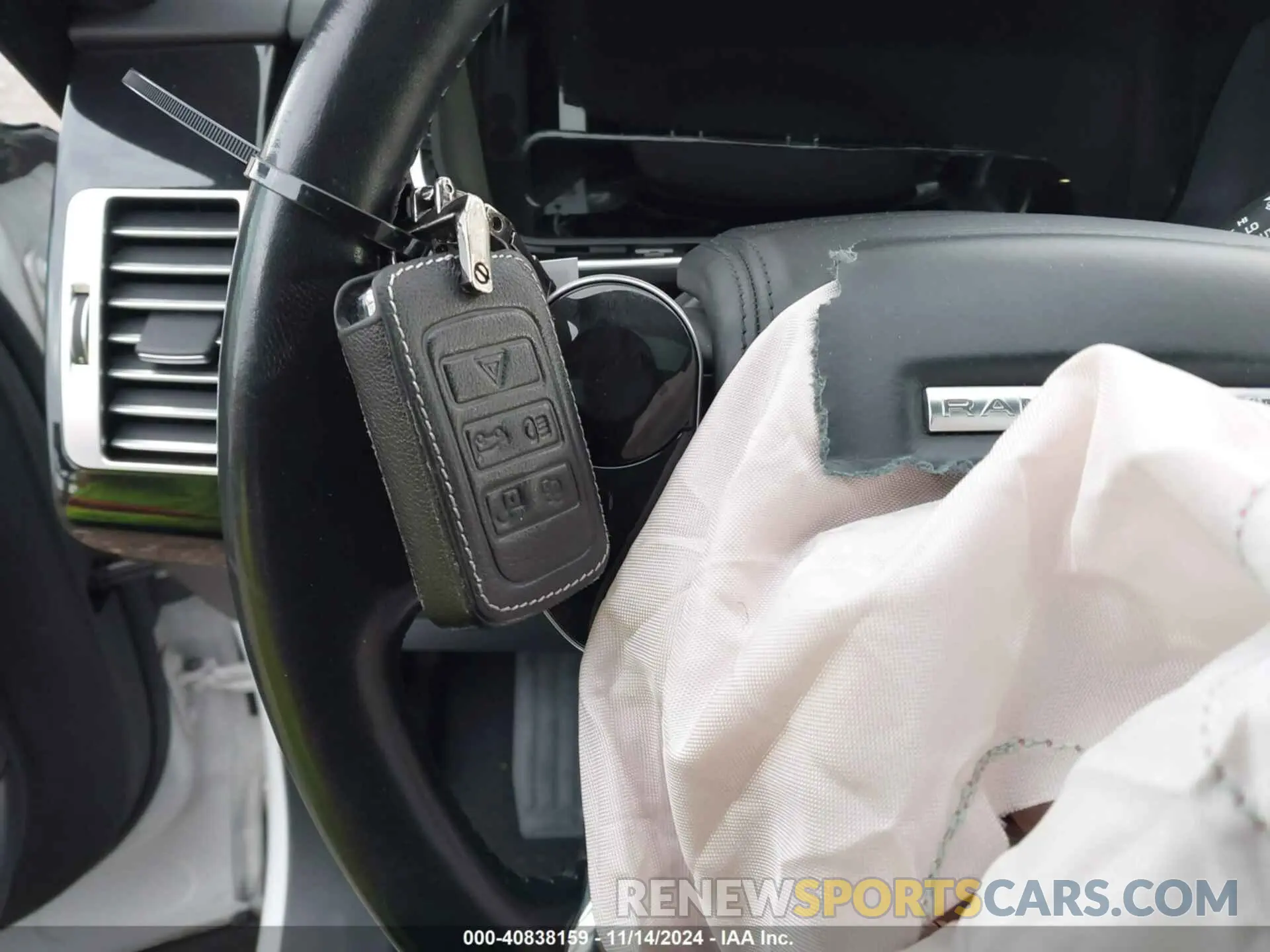 11 Photograph of a damaged car SALGS2SV3KA555236 LAND ROVER RANGE ROVER 2019
