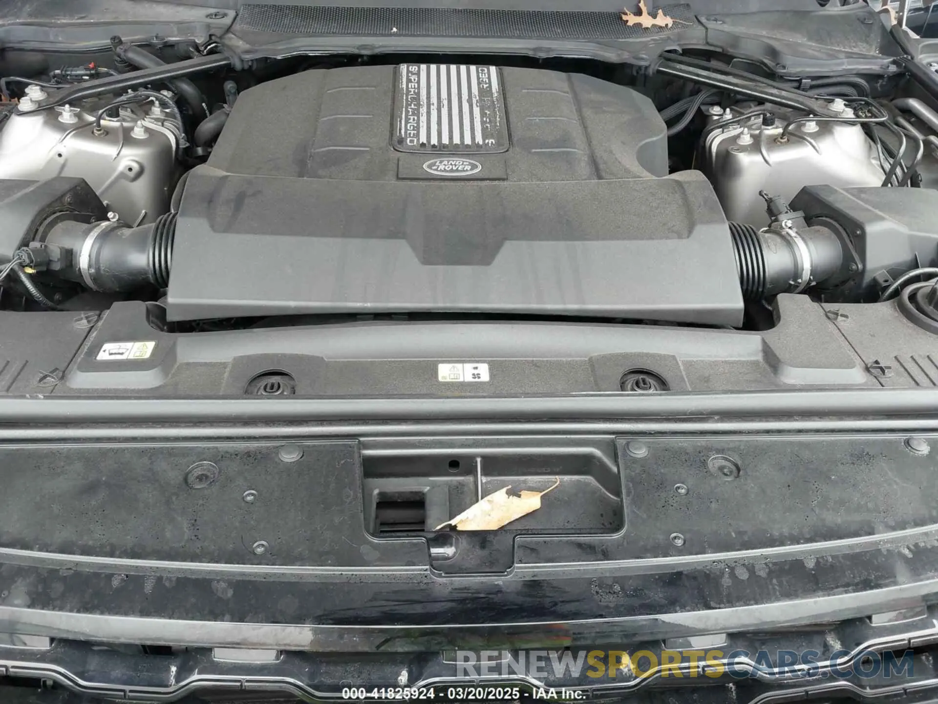 10 Photograph of a damaged car SALGS2SV4KA519345 LAND ROVER RANGE ROVER 2019