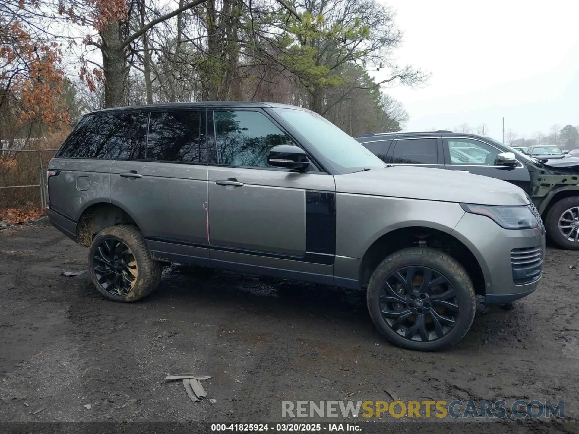 13 Photograph of a damaged car SALGS2SV4KA519345 LAND ROVER RANGE ROVER 2019