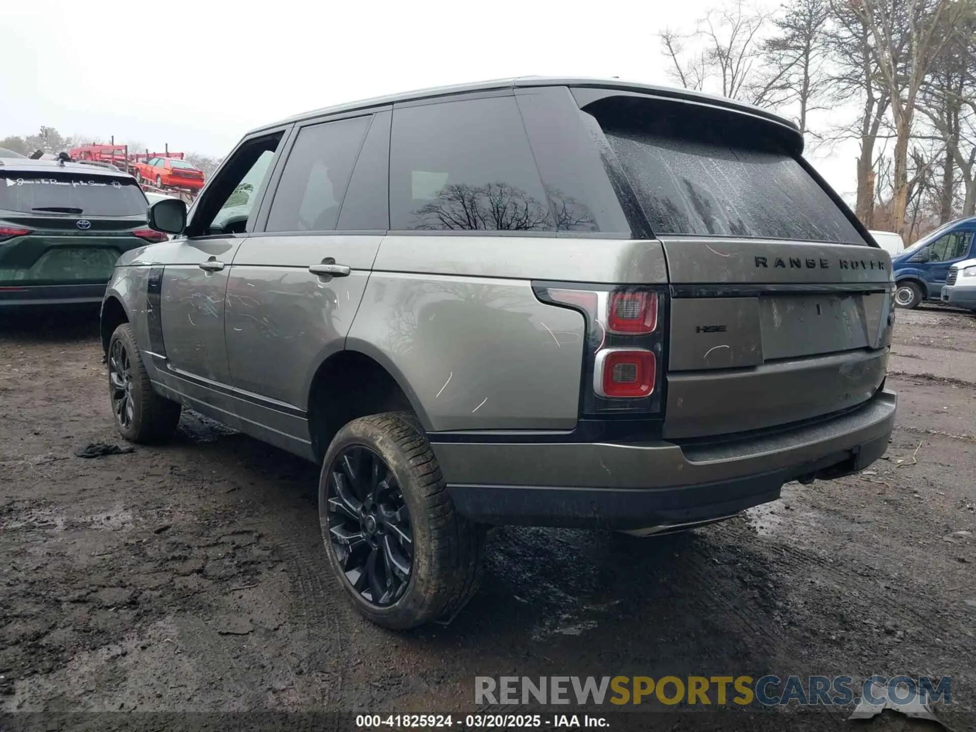 3 Photograph of a damaged car SALGS2SV4KA519345 LAND ROVER RANGE ROVER 2019