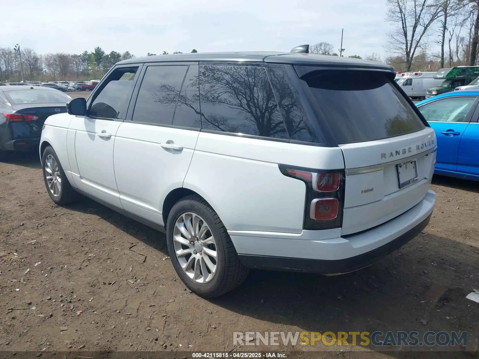 3 Photograph of a damaged car SALGS2SV4KA557464 LAND ROVER RANGE ROVER 2019