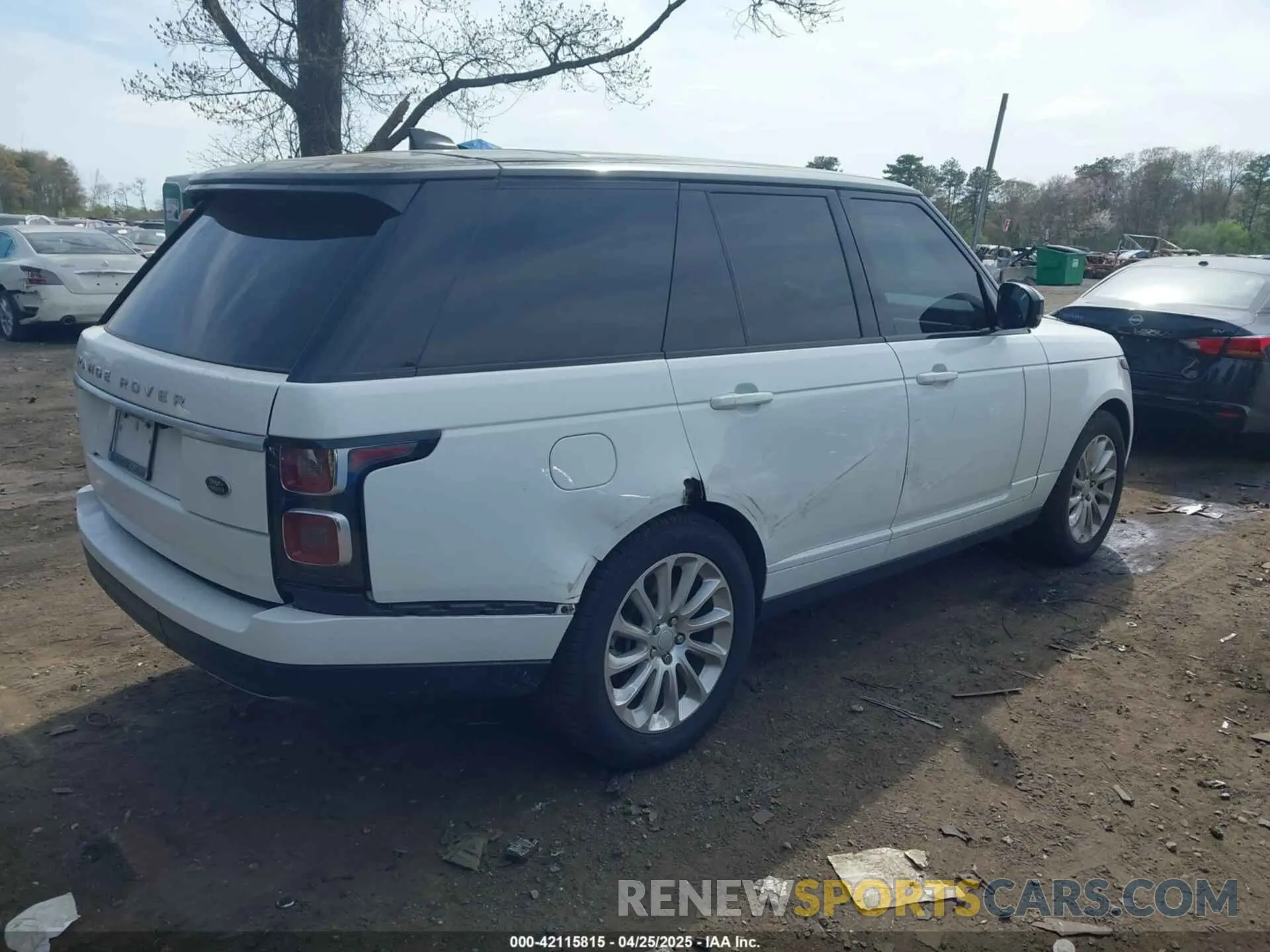 4 Photograph of a damaged car SALGS2SV4KA557464 LAND ROVER RANGE ROVER 2019