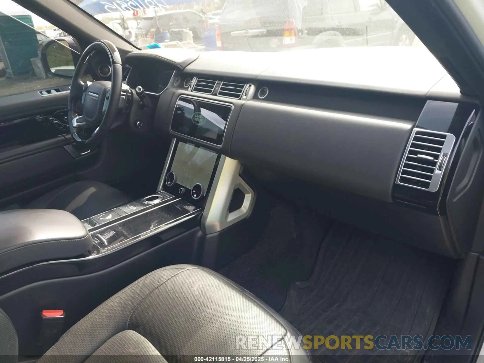5 Photograph of a damaged car SALGS2SV4KA557464 LAND ROVER RANGE ROVER 2019