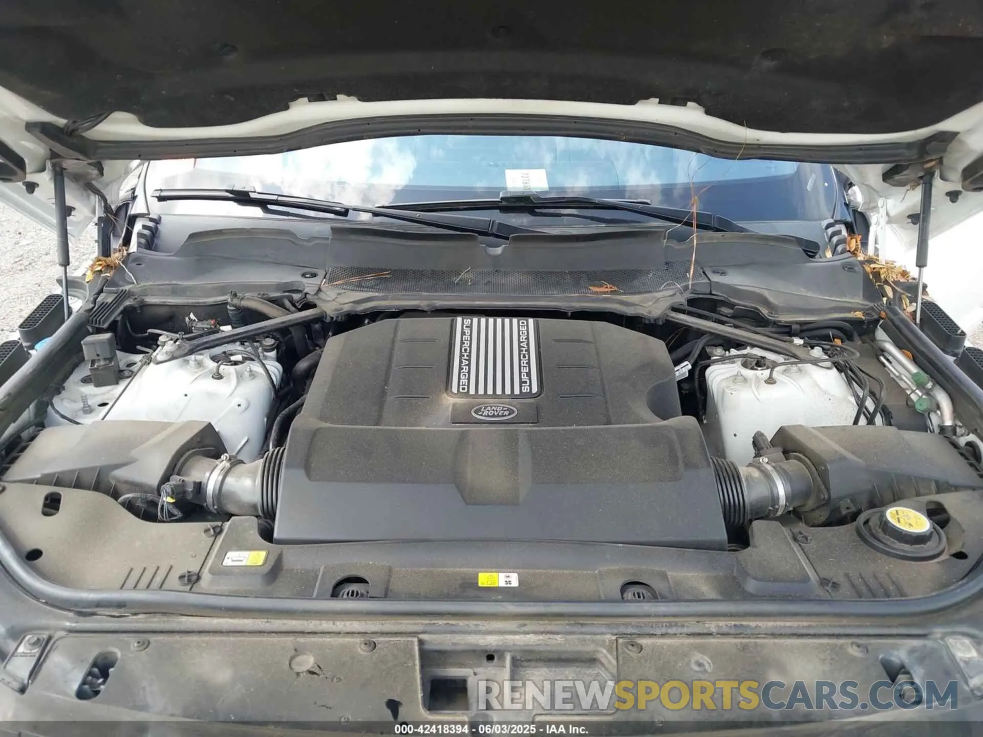 10 Photograph of a damaged car SALGS2SV4KA560994 LAND ROVER RANGE ROVER 2019