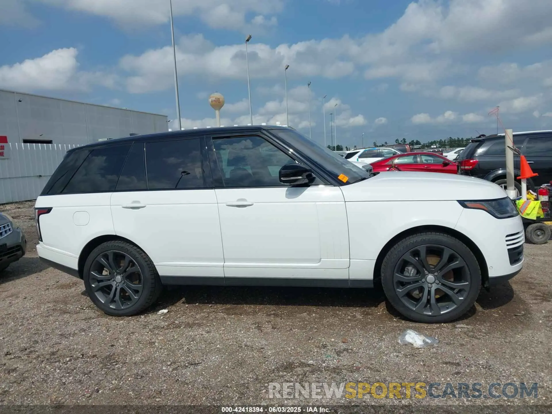 13 Photograph of a damaged car SALGS2SV4KA560994 LAND ROVER RANGE ROVER 2019