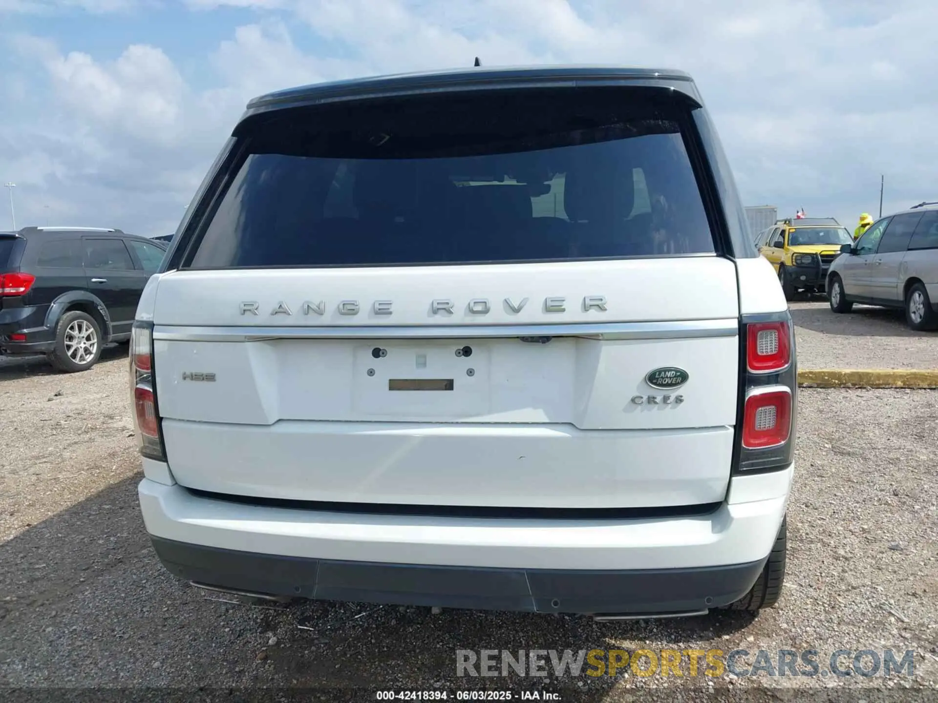 16 Photograph of a damaged car SALGS2SV4KA560994 LAND ROVER RANGE ROVER 2019