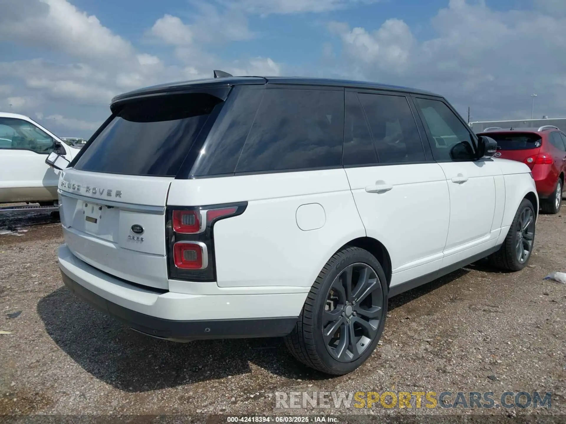 4 Photograph of a damaged car SALGS2SV4KA560994 LAND ROVER RANGE ROVER 2019