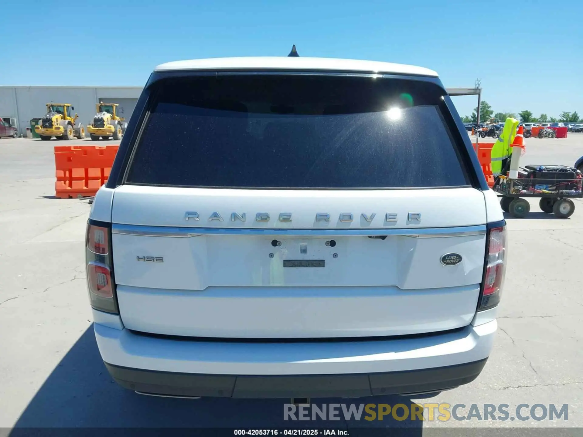16 Photograph of a damaged car SALGS2SV5KA542892 LAND ROVER RANGE ROVER 2019