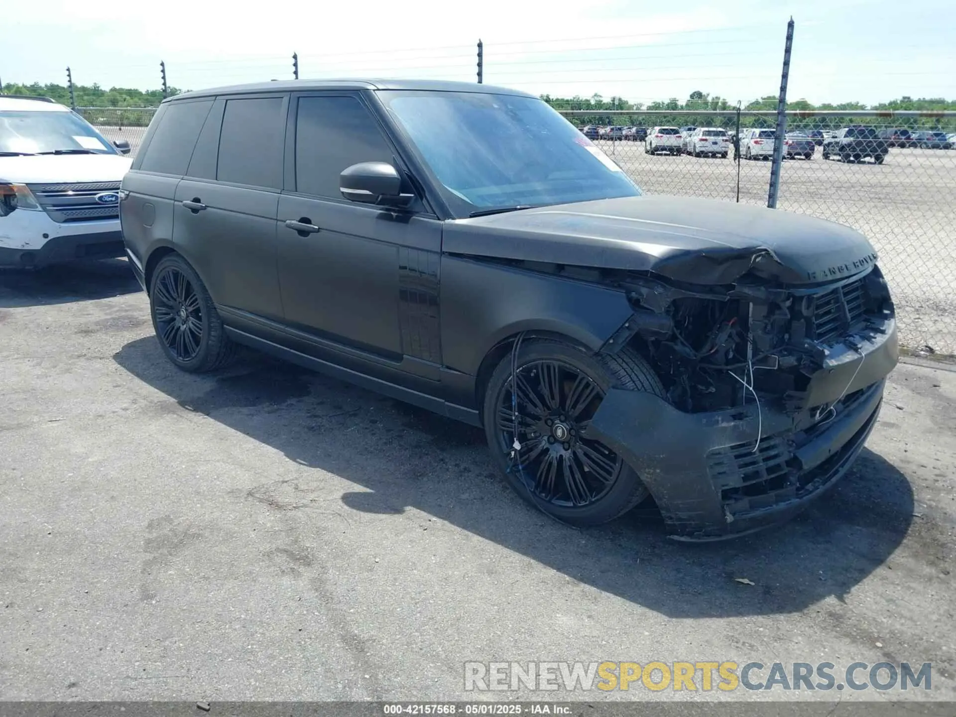 1 Photograph of a damaged car SALGS2SV6KA555683 LAND ROVER RANGE ROVER 2019