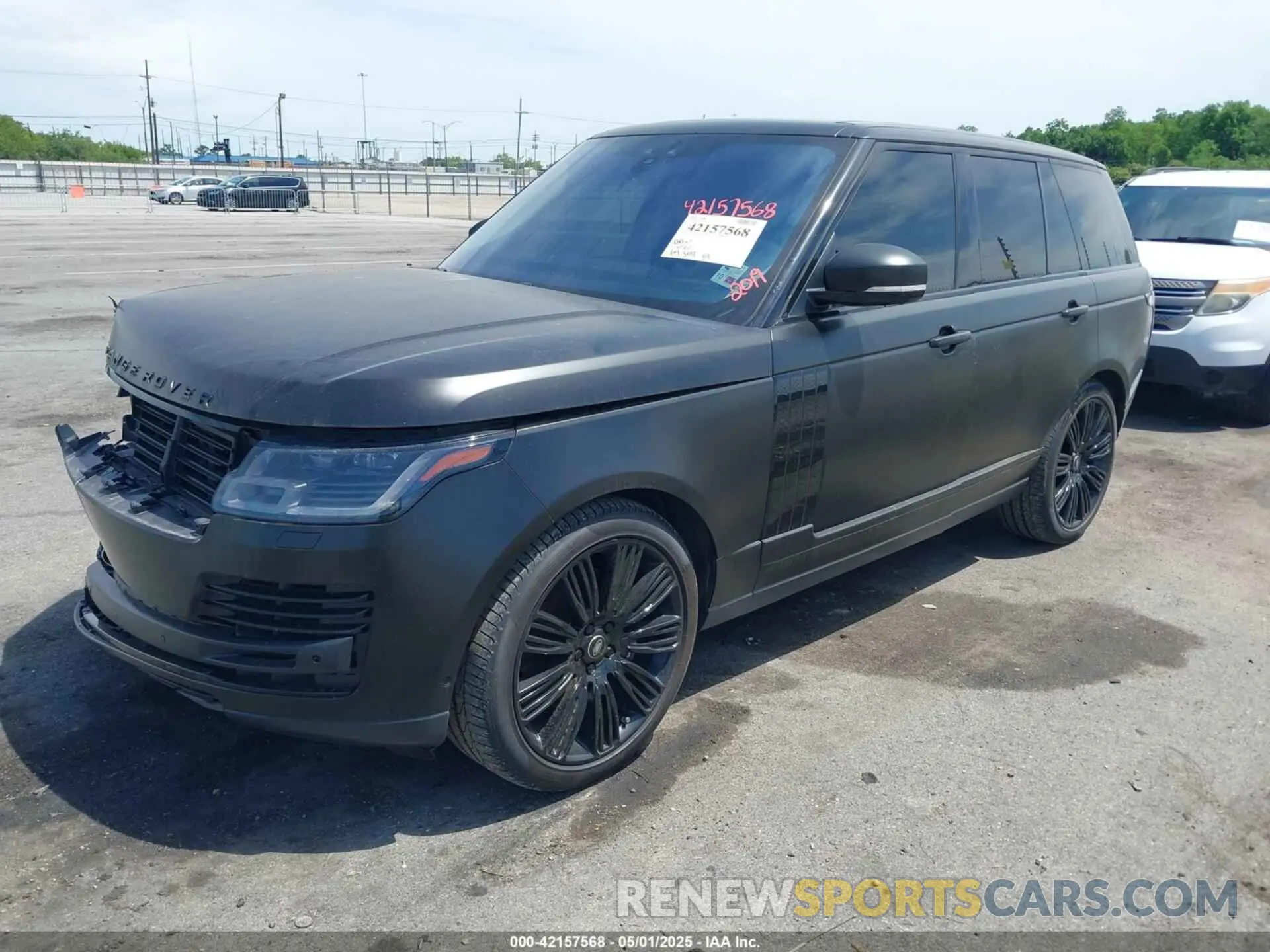 14 Photograph of a damaged car SALGS2SV6KA555683 LAND ROVER RANGE ROVER 2019