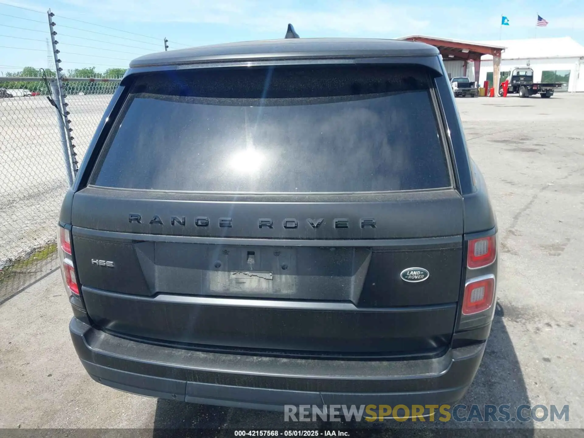 16 Photograph of a damaged car SALGS2SV6KA555683 LAND ROVER RANGE ROVER 2019